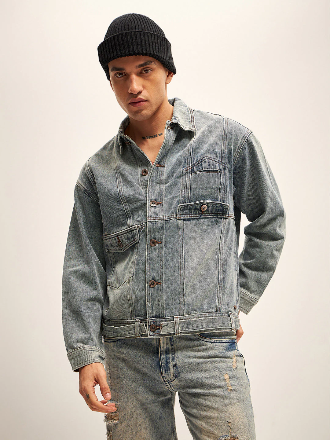 Men Light Blue Wash Regular Fit Denim Jacket - Image 4