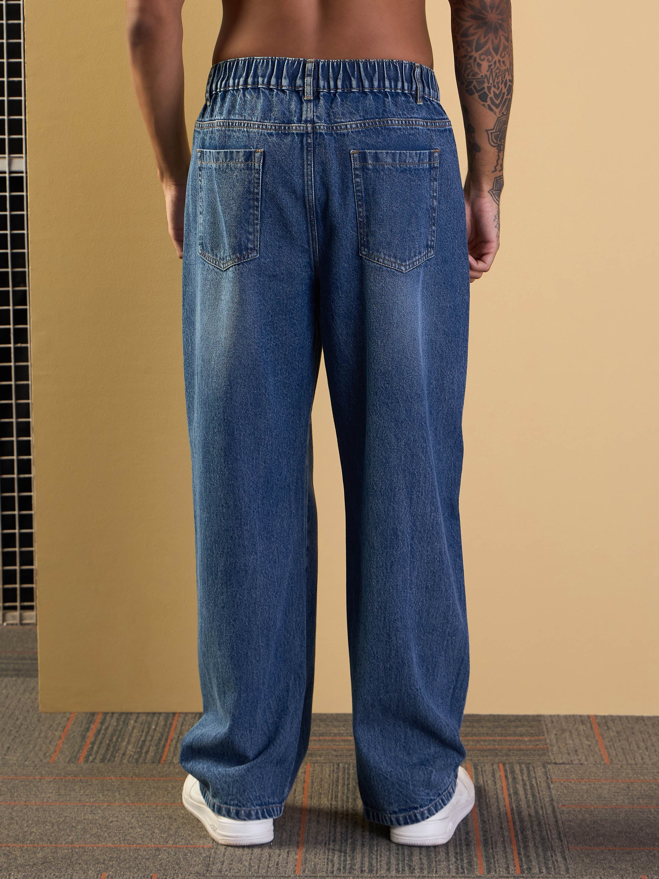 Men Light Blue Washed Front Zipper Baggy Jeans - Image 2