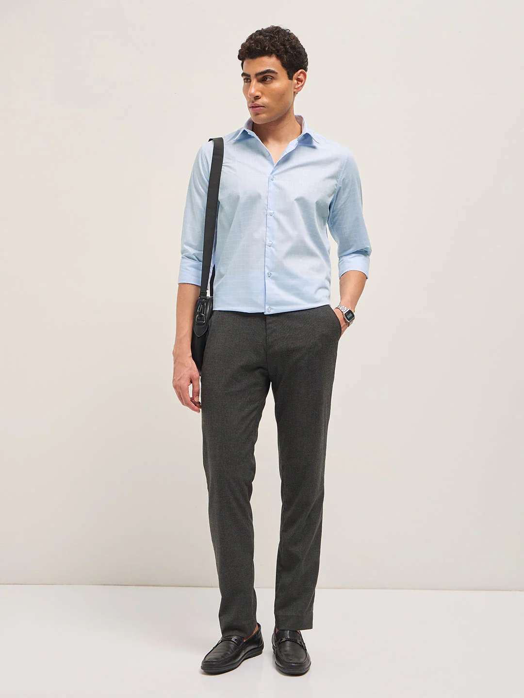 Men Light Blue Windowpane Checks Tailored Fit Formal Shirt - Image 4