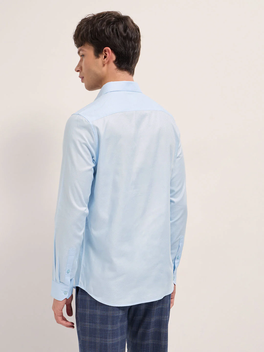 Men Light Blue Woven Pattern Cotton Tailored Fit Formal Shirt - Image 2