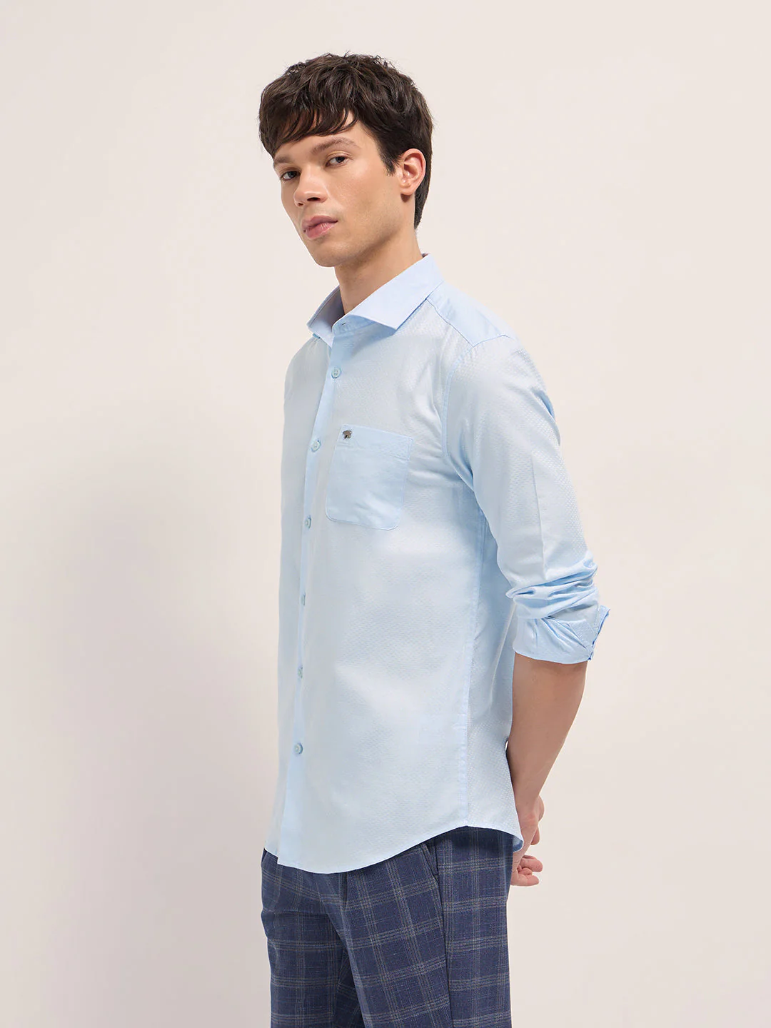 Men Light Blue Woven Pattern Cotton Tailored Fit Formal Shirt - Image 3