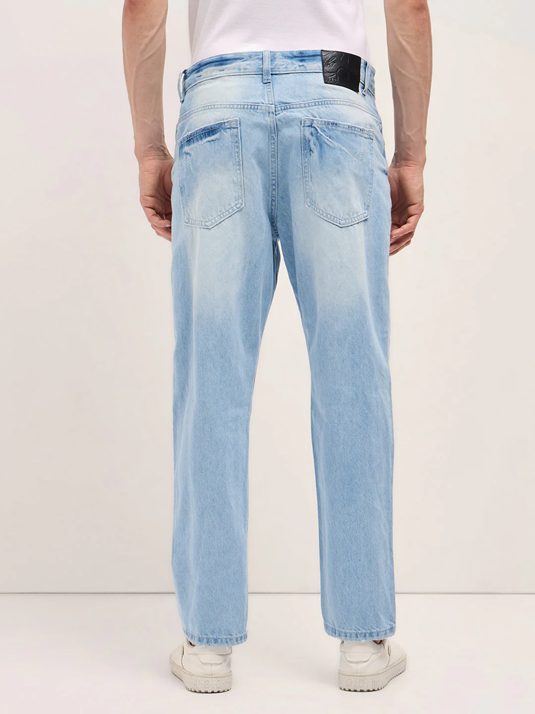 Men Blue Light Fade Straight Fit Jeans - Image 2