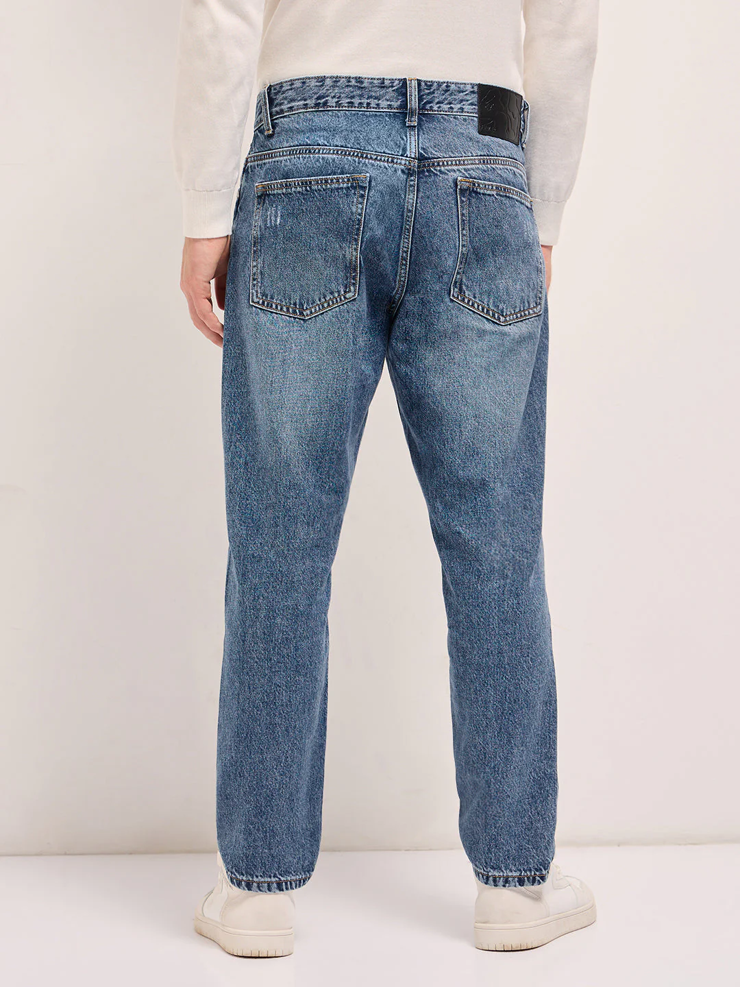 Men Light BlueLight Fade Distressed Mid-Rise Relaxed Fit Jeans - Image 2