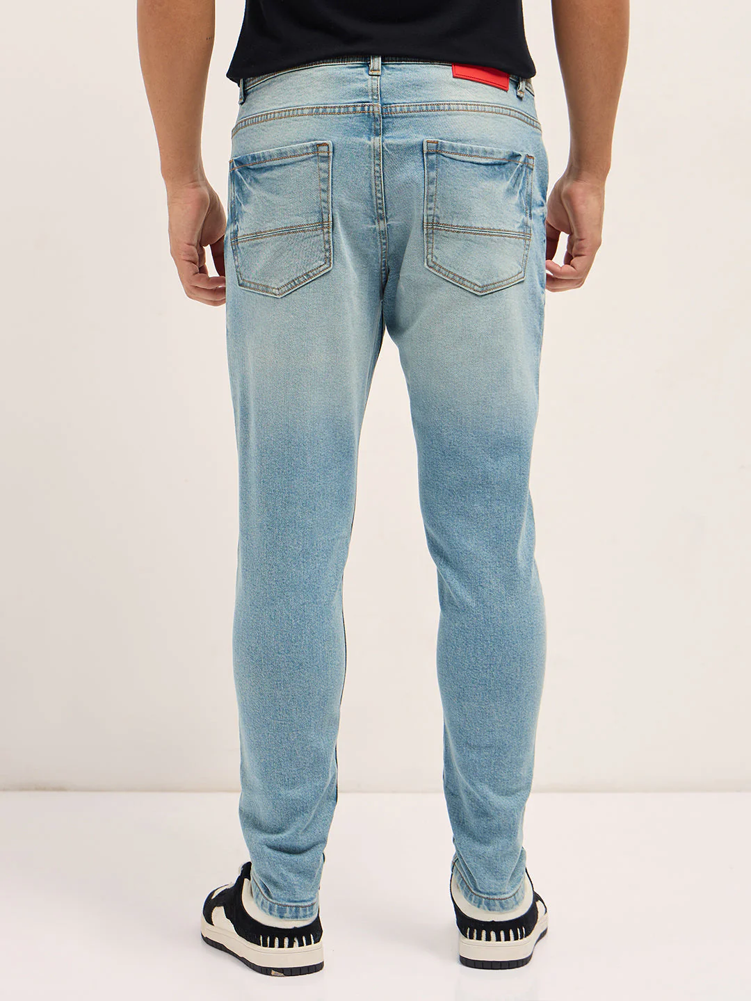 Men Light BlueLight Fade Mid-Rise Skinny Fit Jeans - Image 2