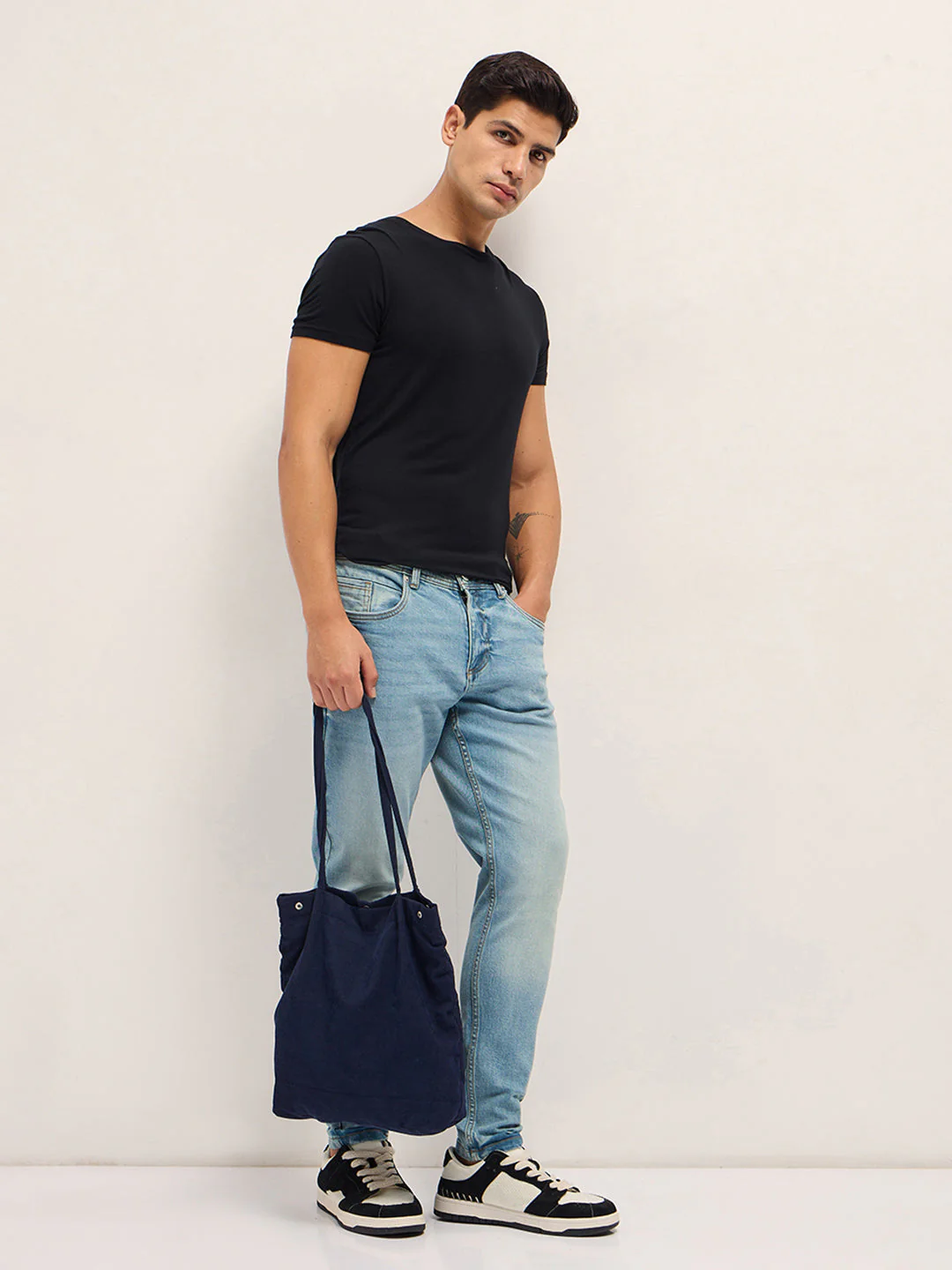 Men Light BlueLight Fade Mid-Rise Skinny Fit Jeans - Image 4