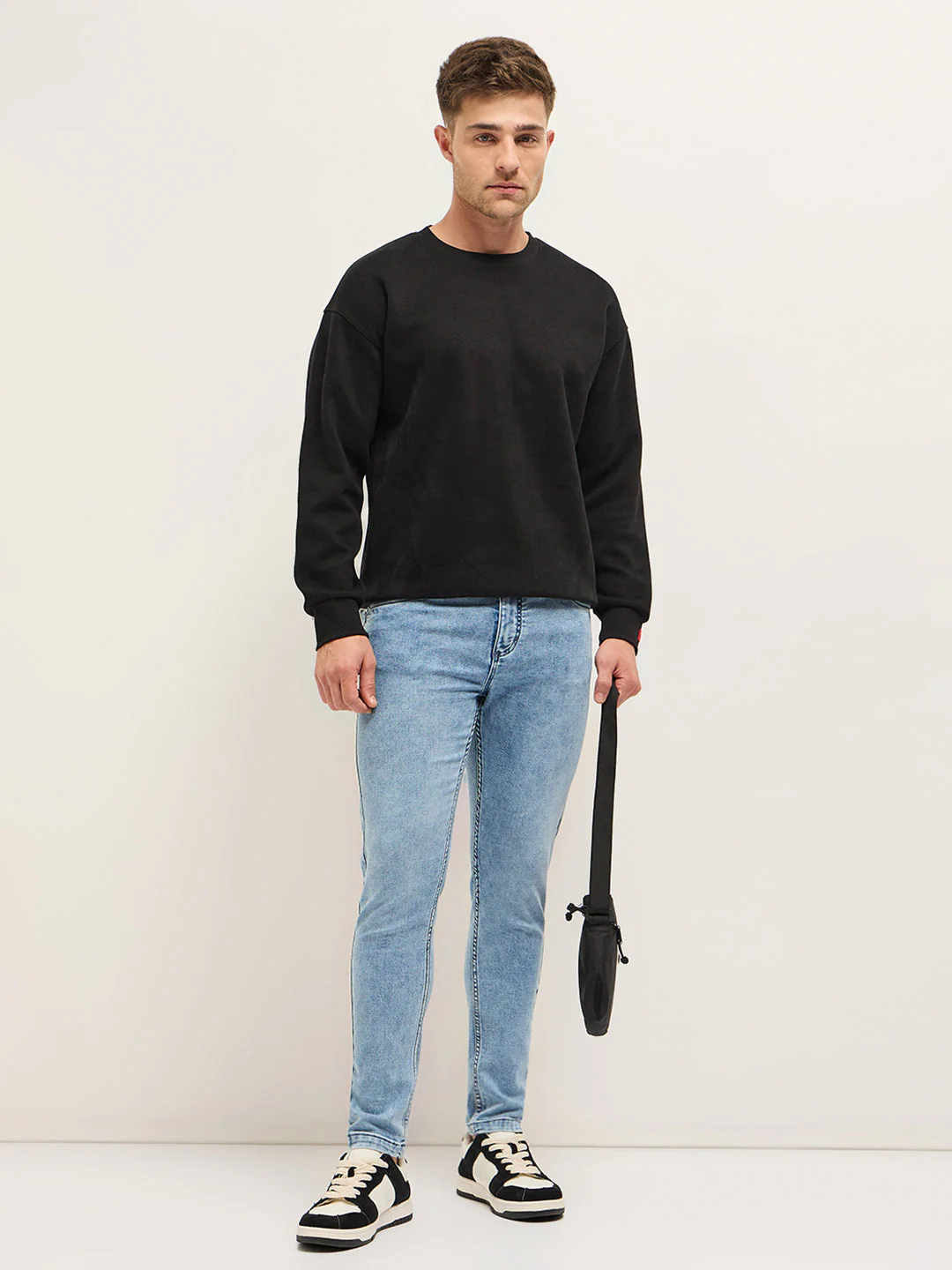 Men Light BlueLight Fade Mid-Rise Skinny Fit Jeans - Image 4