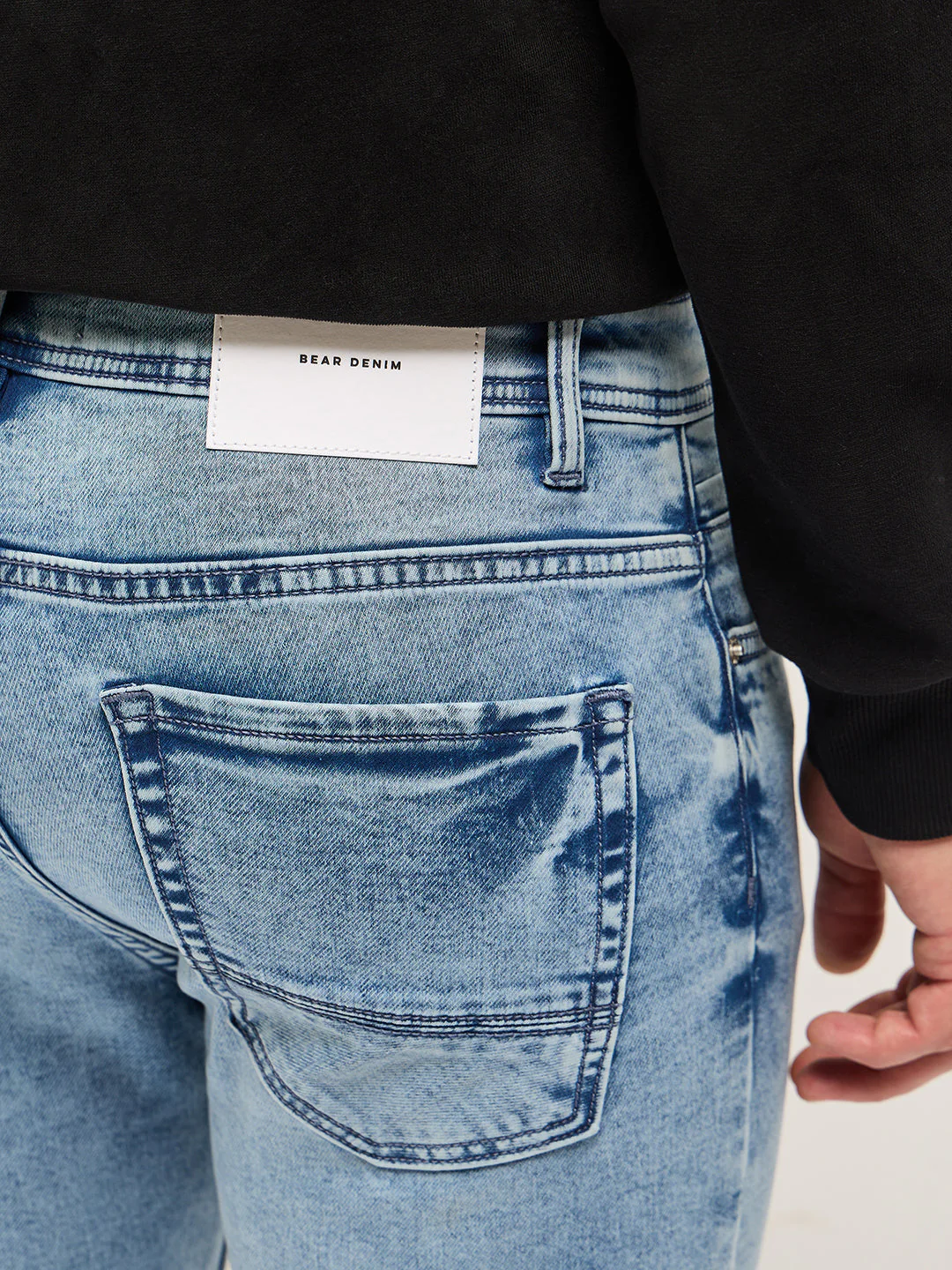 Men Light BlueLight Fade Mid-Rise Skinny Fit Jeans - Image 6