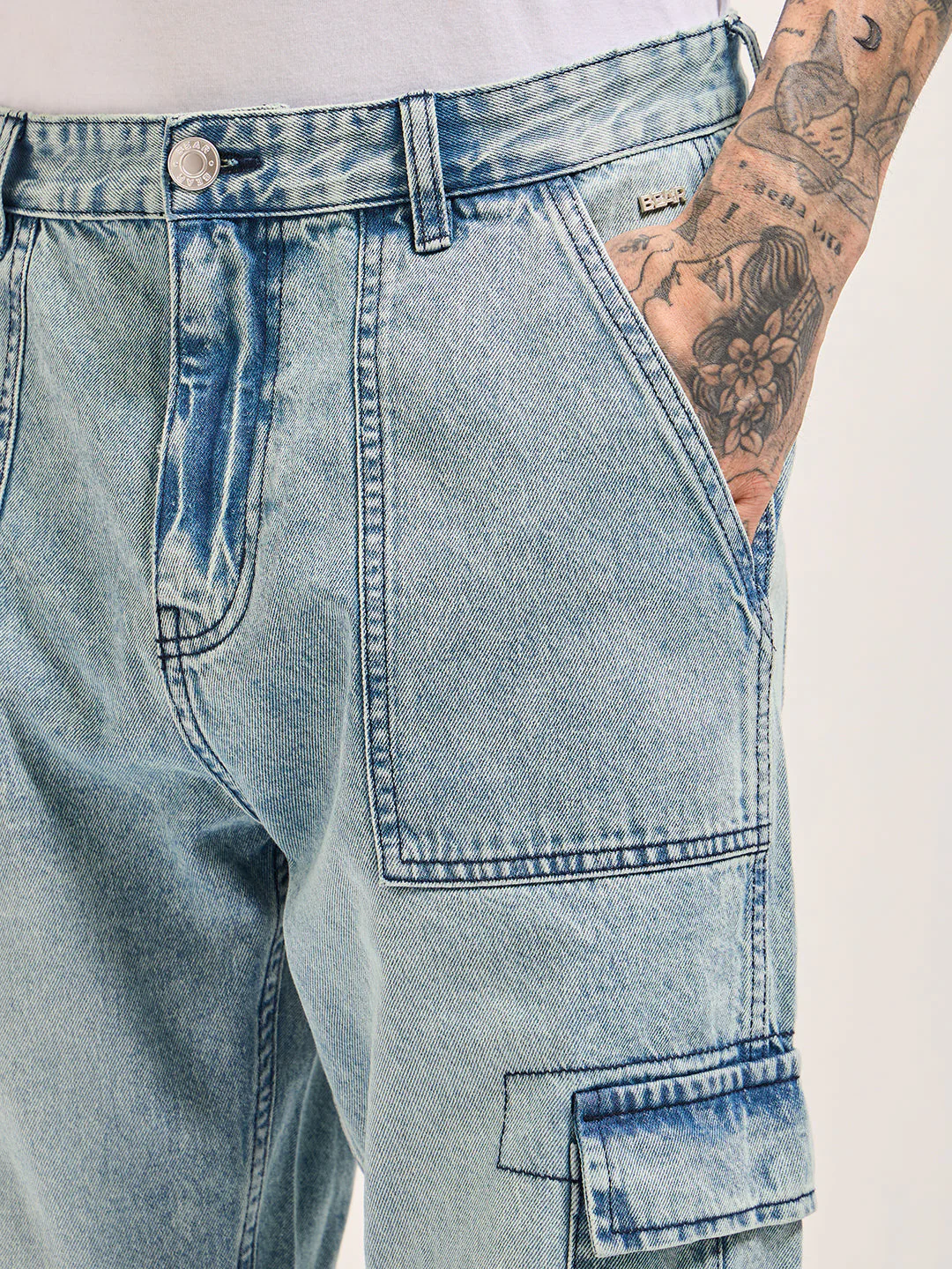 Men Light BlueMid Fade Mid-Rise Slim Fit Jeans - Image 5