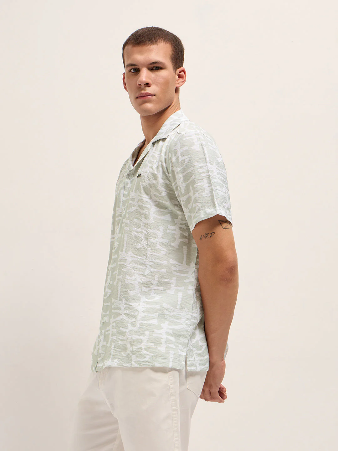 Men Light Green Abstract Brush Stroke Print Relaxed Fit Cuban Collar Shirt - Image 3
