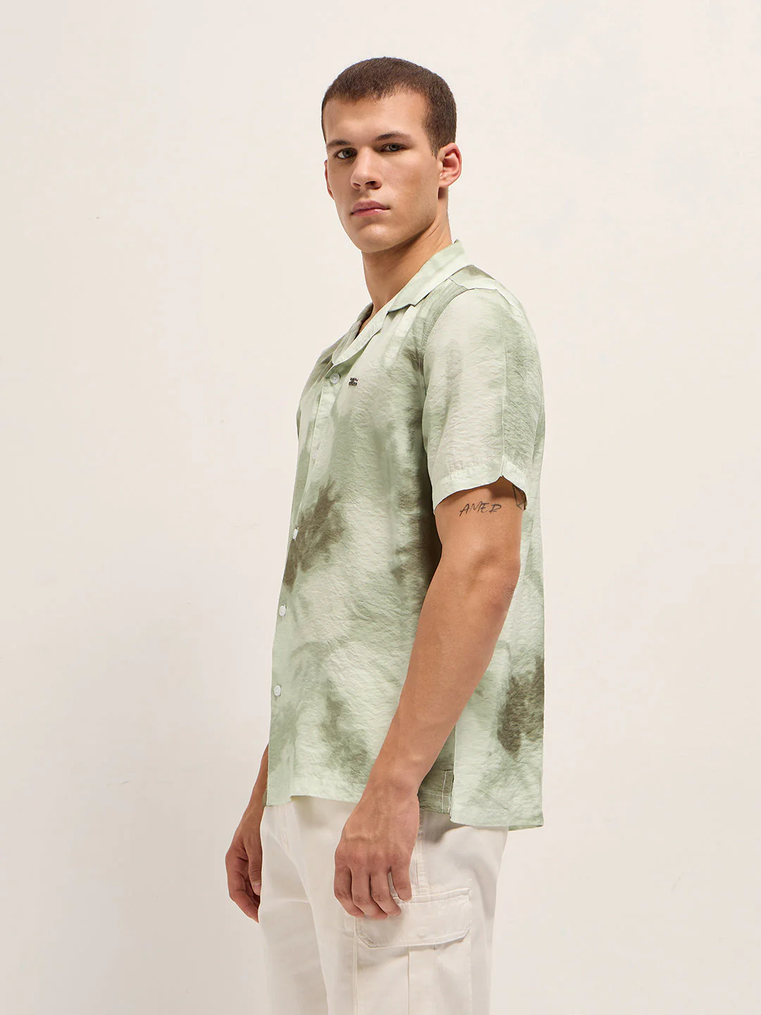 Men Light Green Faded Abstract Print Relaxed Fit Cuban Collar Shirt - Image 3
