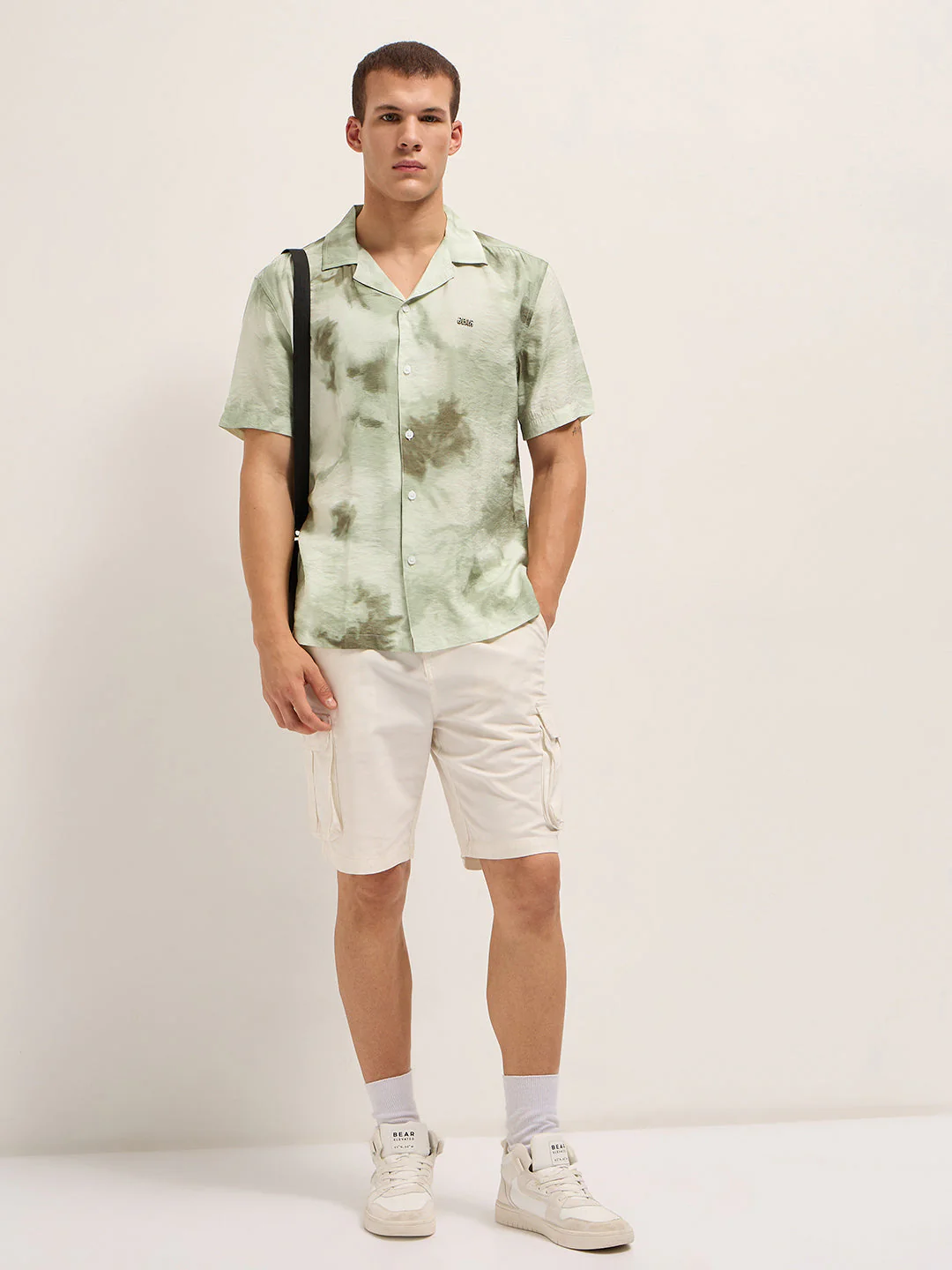 Men Light Green Faded Abstract Print Relaxed Fit Cuban Collar Shirt - Image 4
