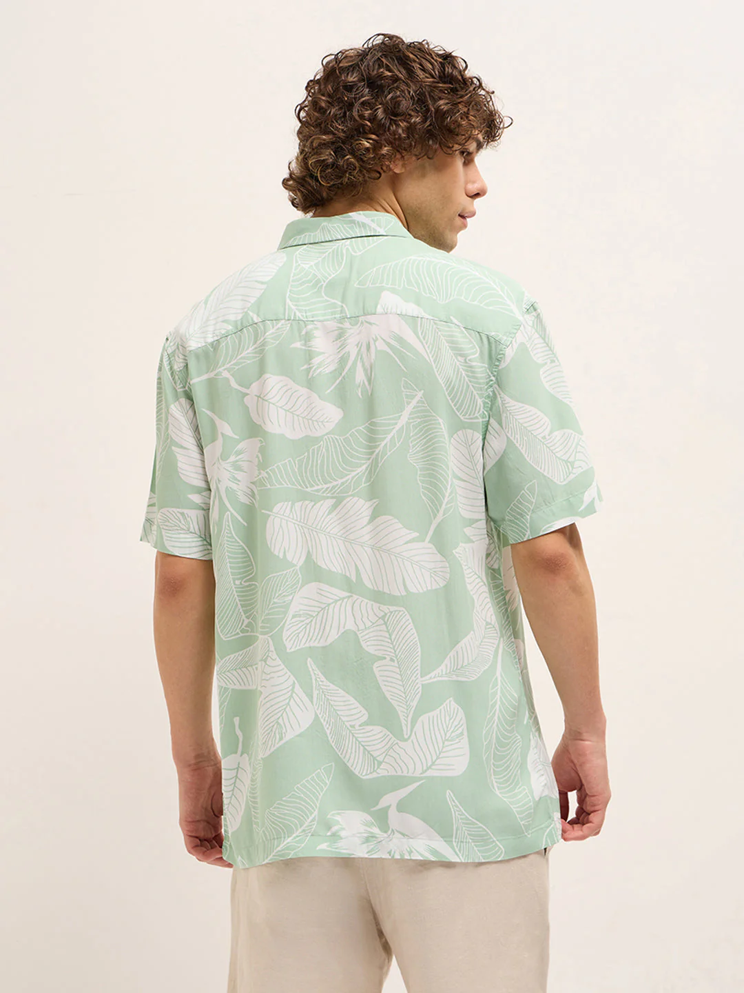 Men Light Green Floral Print Relax Fit Casual shirt - Image 2