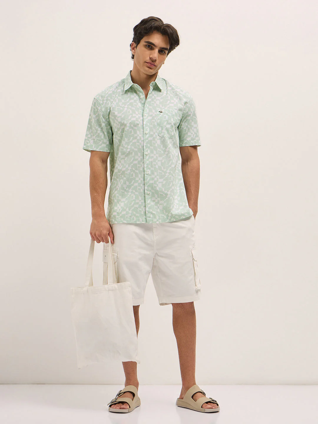 Men Light Green Geometrical Print Relax Fit Casual Shirt - Image 4