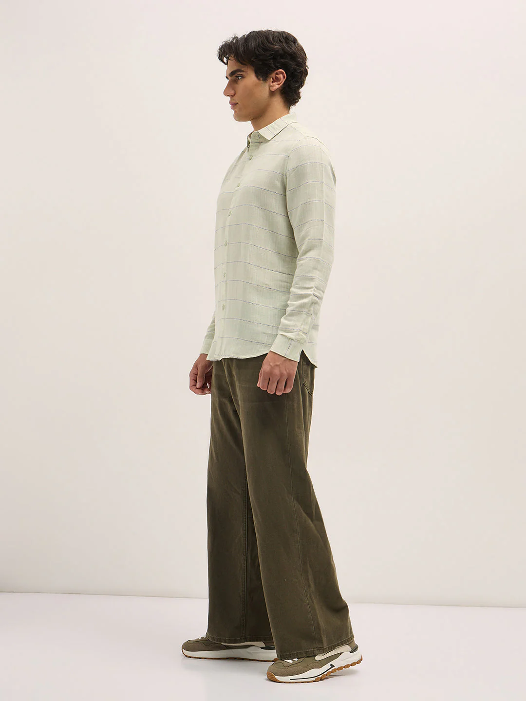 Men Light Green Horizontal Stripes Slim Fit Casual Shirt - Image 3