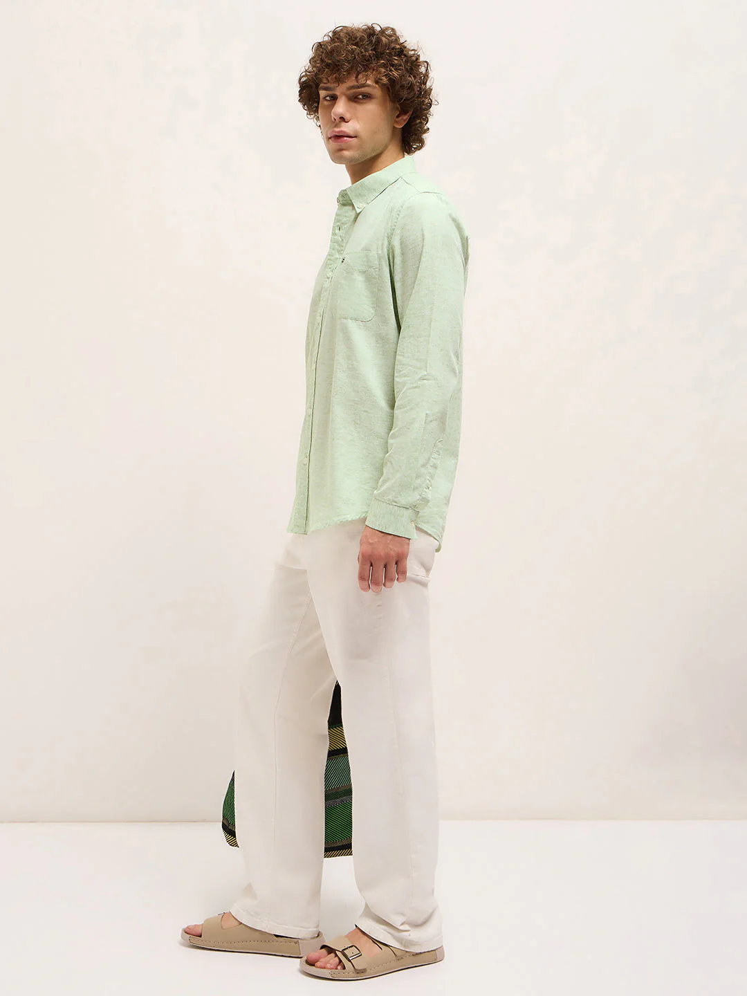 Men Light Green Slim Fit Solid Casual Shirt - Image 3