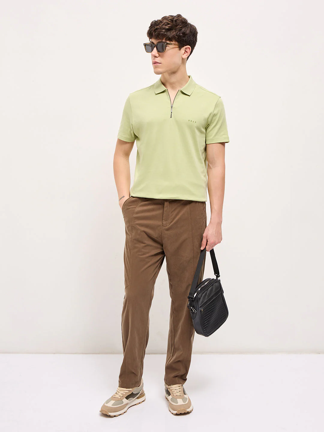 Men Light Green Solid Regular Fit Polo T-shirt - Image 4