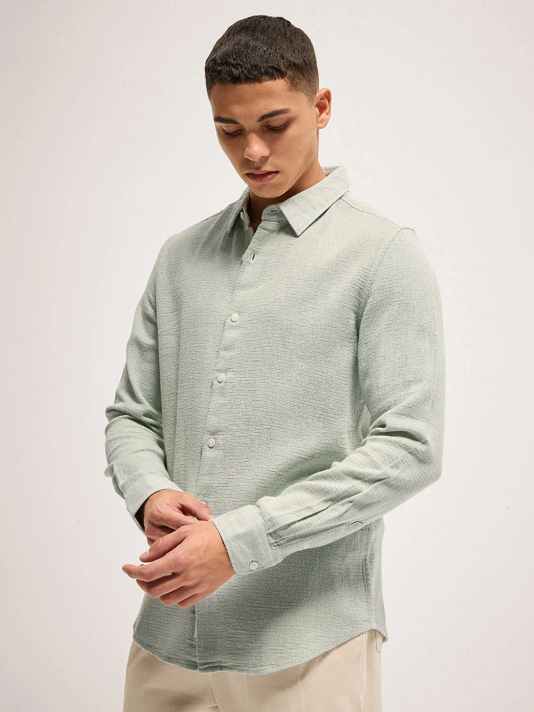 Men Light Green Solid Slim Fit Casual Shirt - Image 3