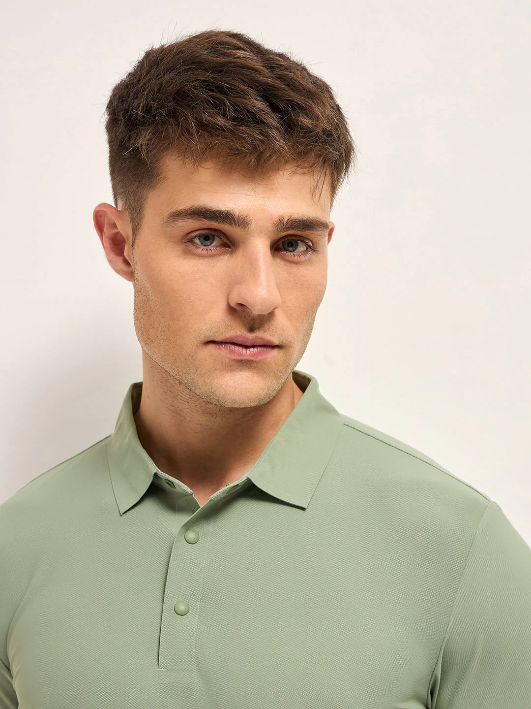 Men Light Green Solid Slim Fit Polo T-shirt - Image 5