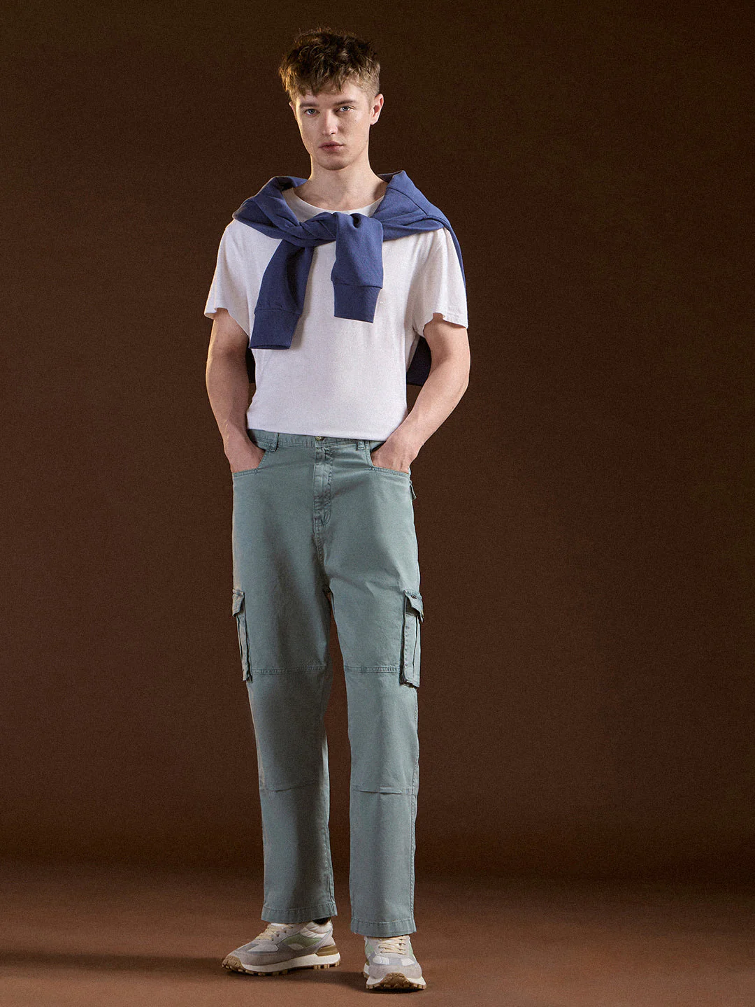 Men Blue Straight Fit Cargo Pant - Image 4