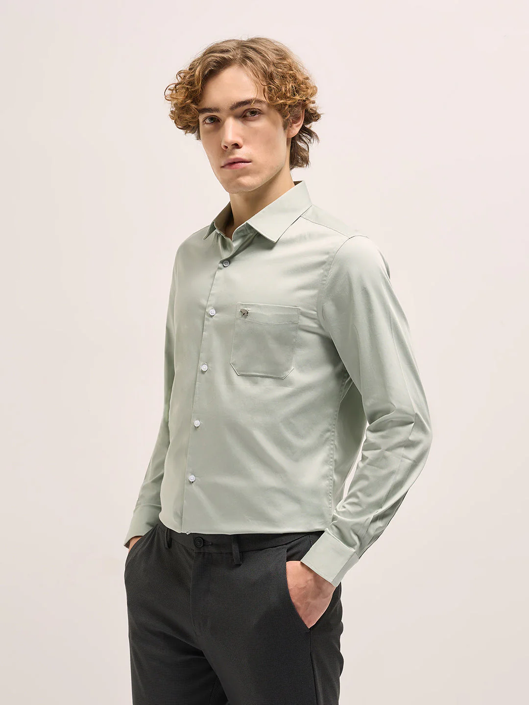 Men Light Green Tailored Fit Solid Formal Shirt - Image 3