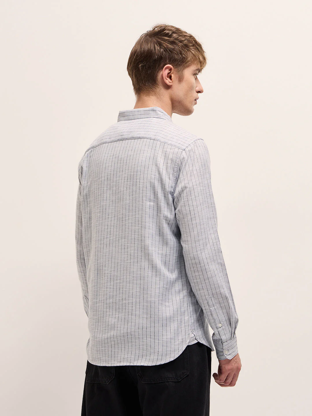 Men Light Grey Casual Shirt - Image 2