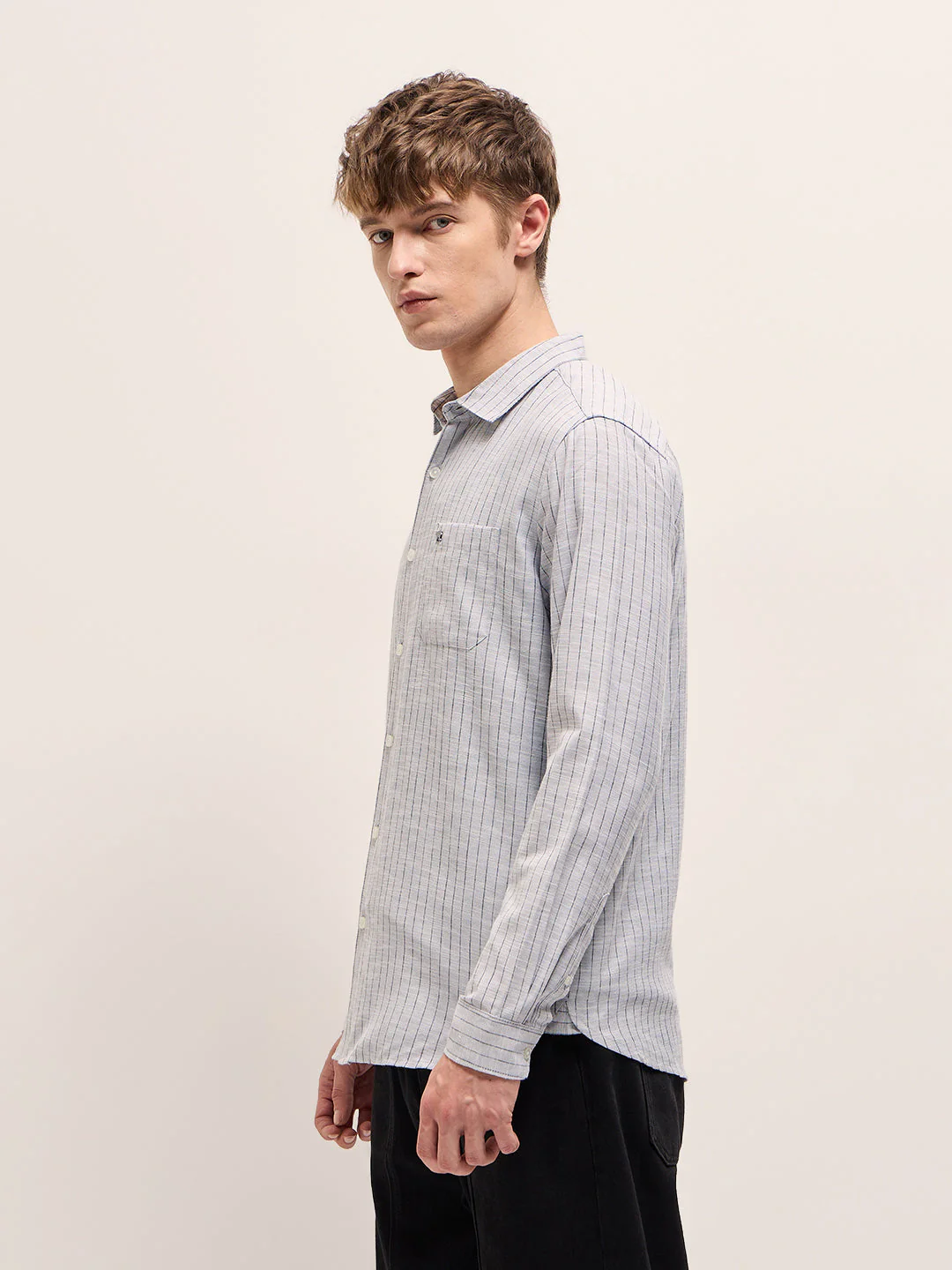 Men Light Grey Casual Shirt - Image 3