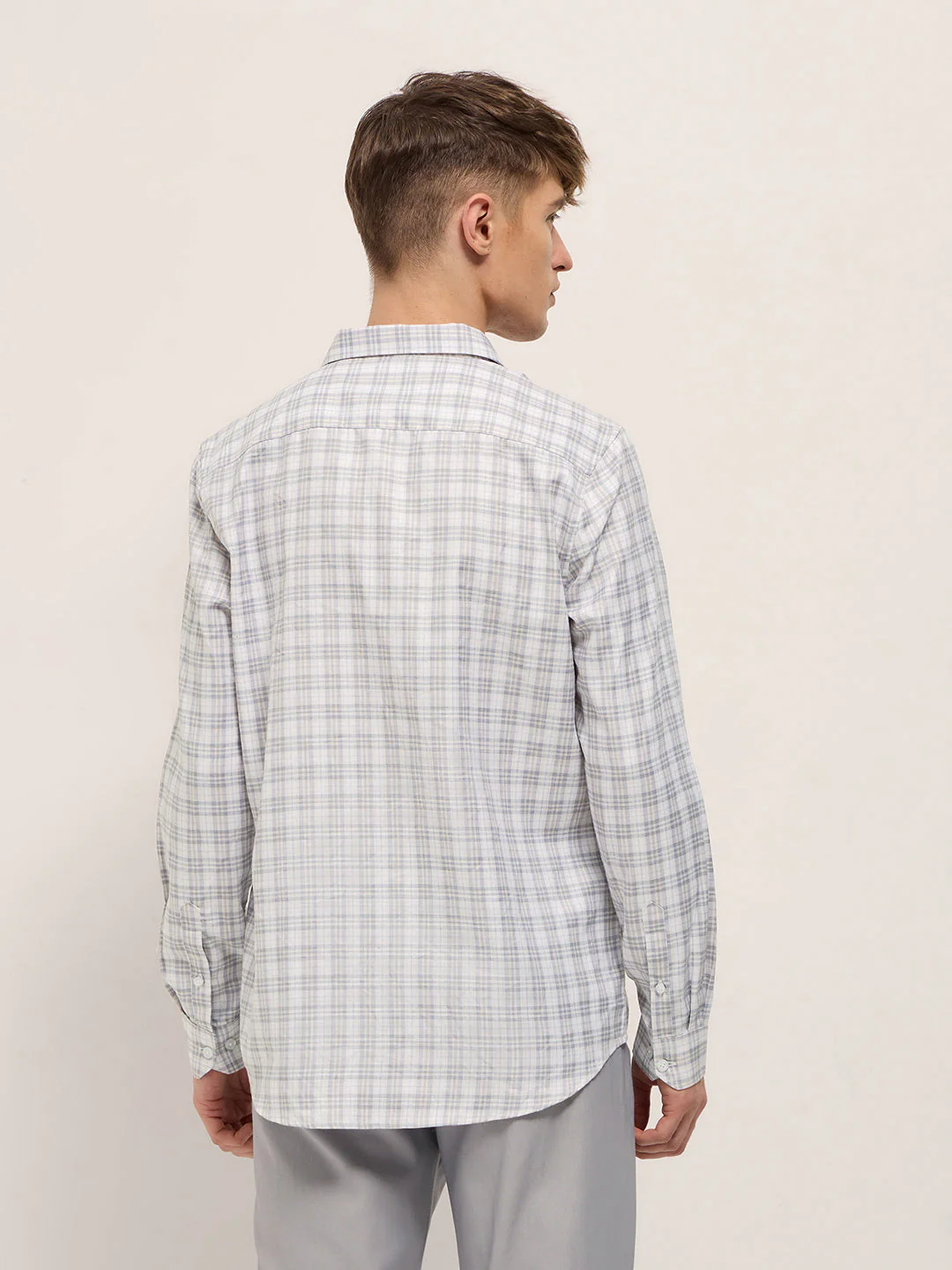 Men Light Grey Checked Tailored Fit Formal Shirt. - Image 2