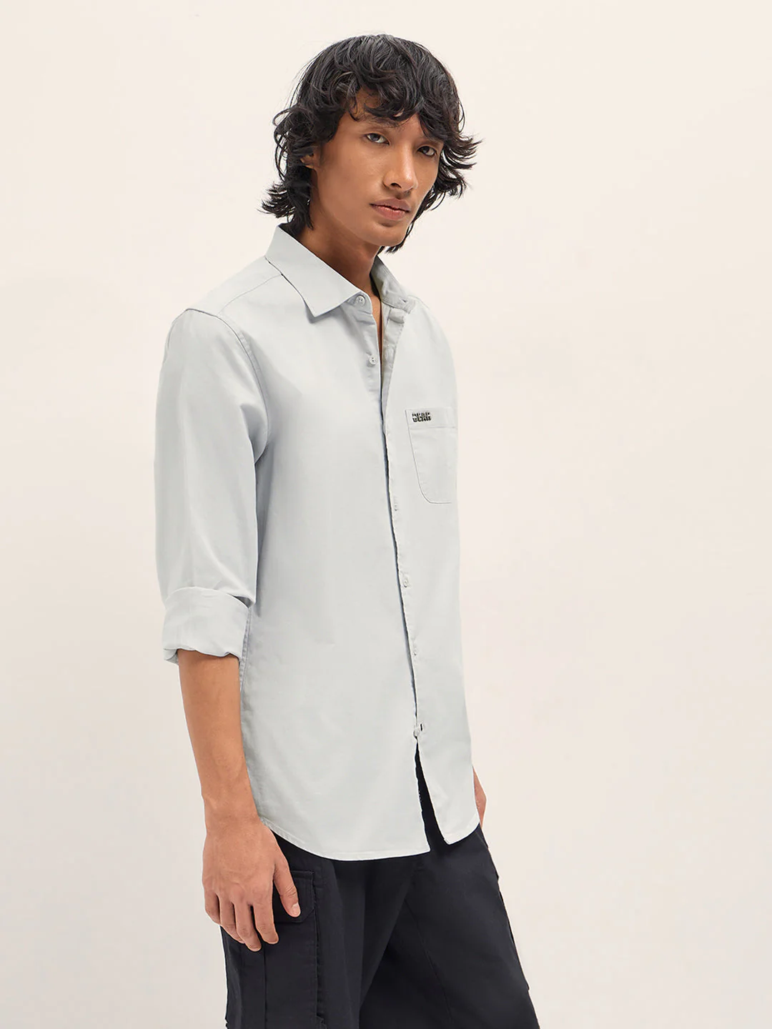 Men Light Grey Cotton Blend Solid Slim Fit Casual Shirt - Image 3