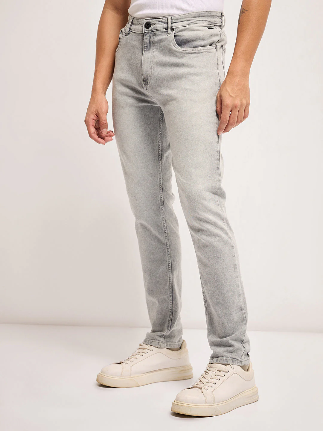 Men Light Grey Mid Rise Slim Fit Jean - Image 3