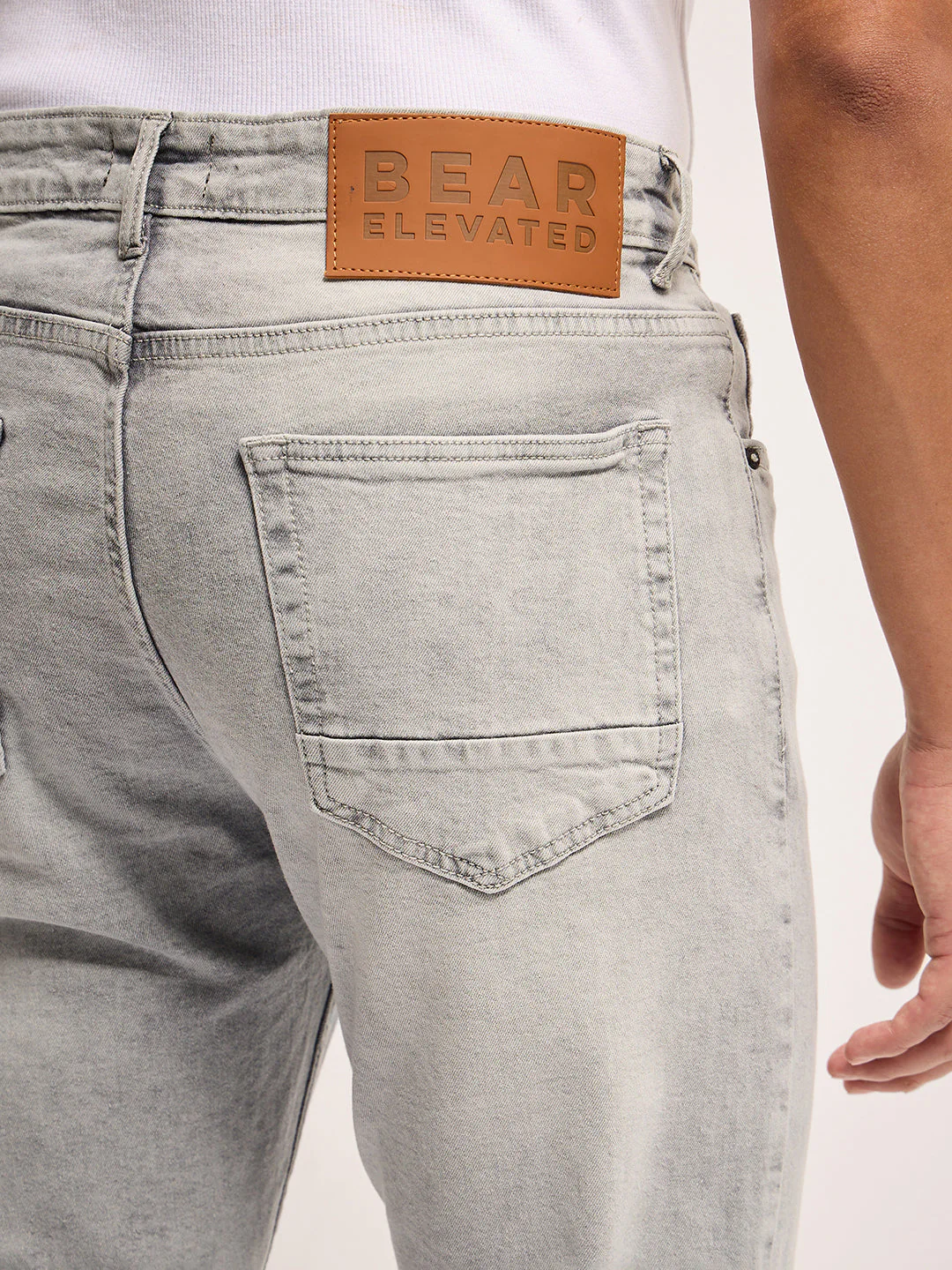 Men Light Grey Mid Rise Slim Fit Jean - Image 6