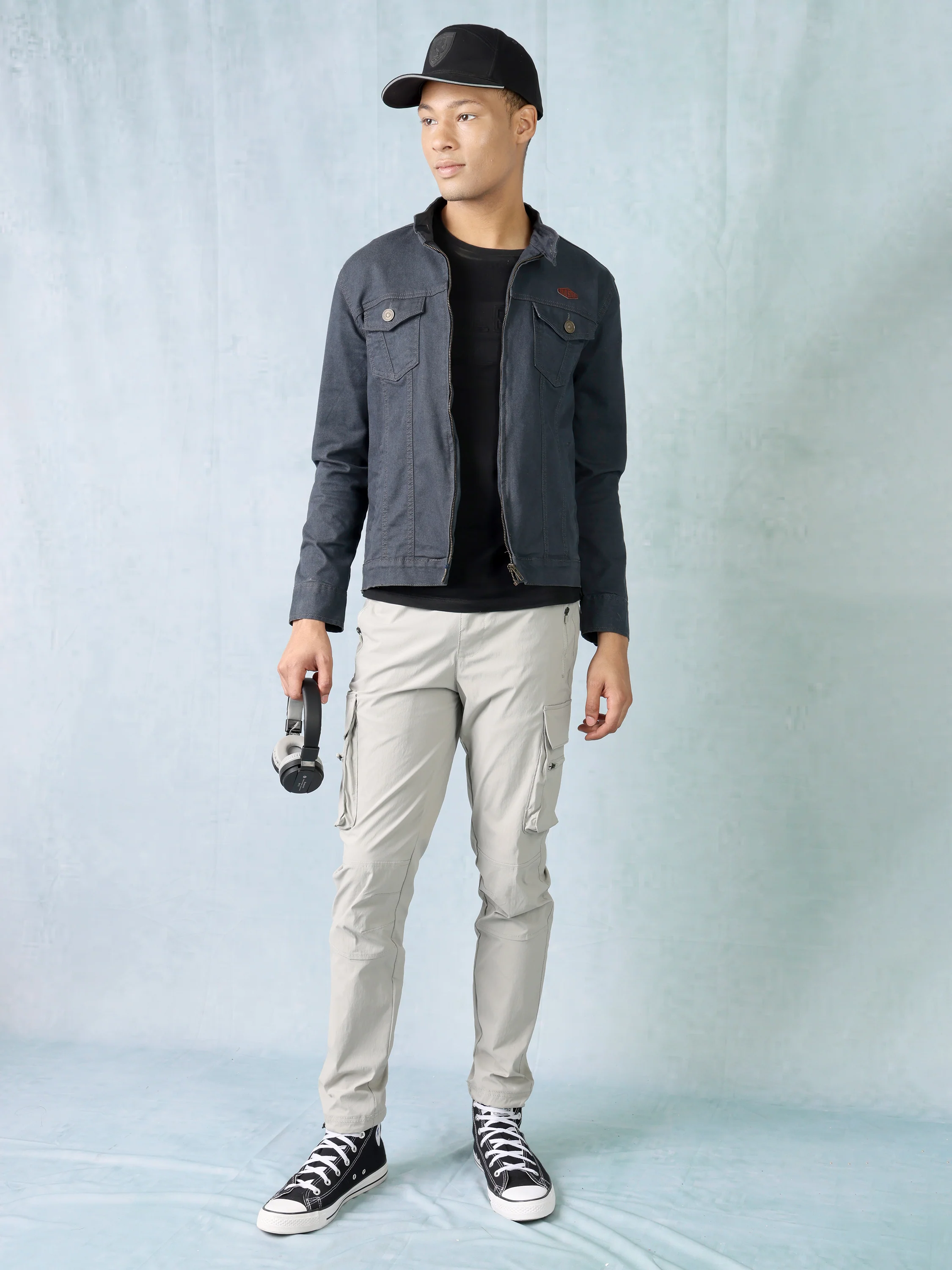 Men Light Grey Parachute Cargo Pants - Image 2