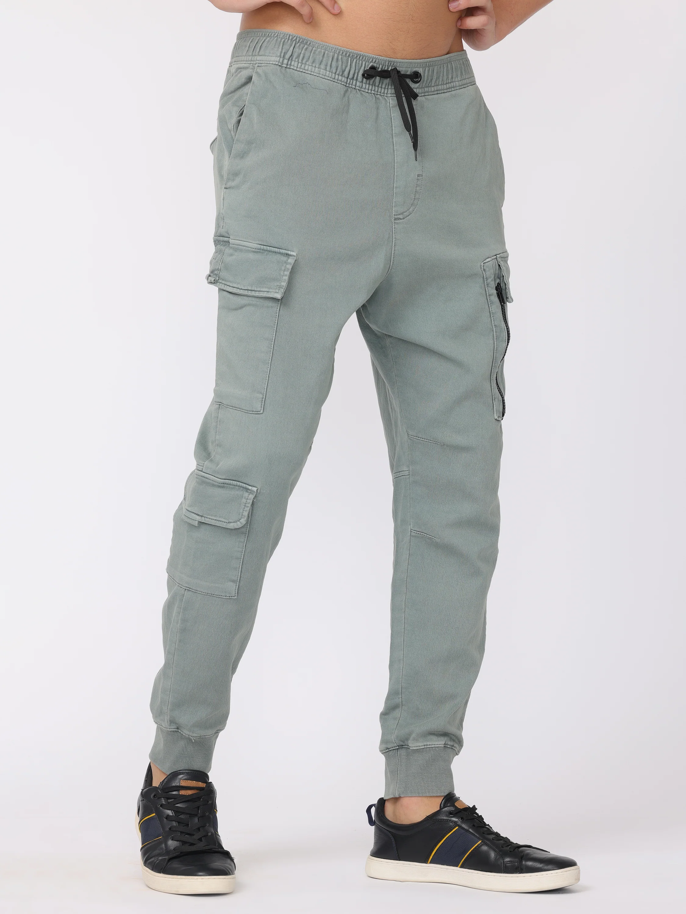 Men Light Grey Regular Fit Cargo Pants - Image 4