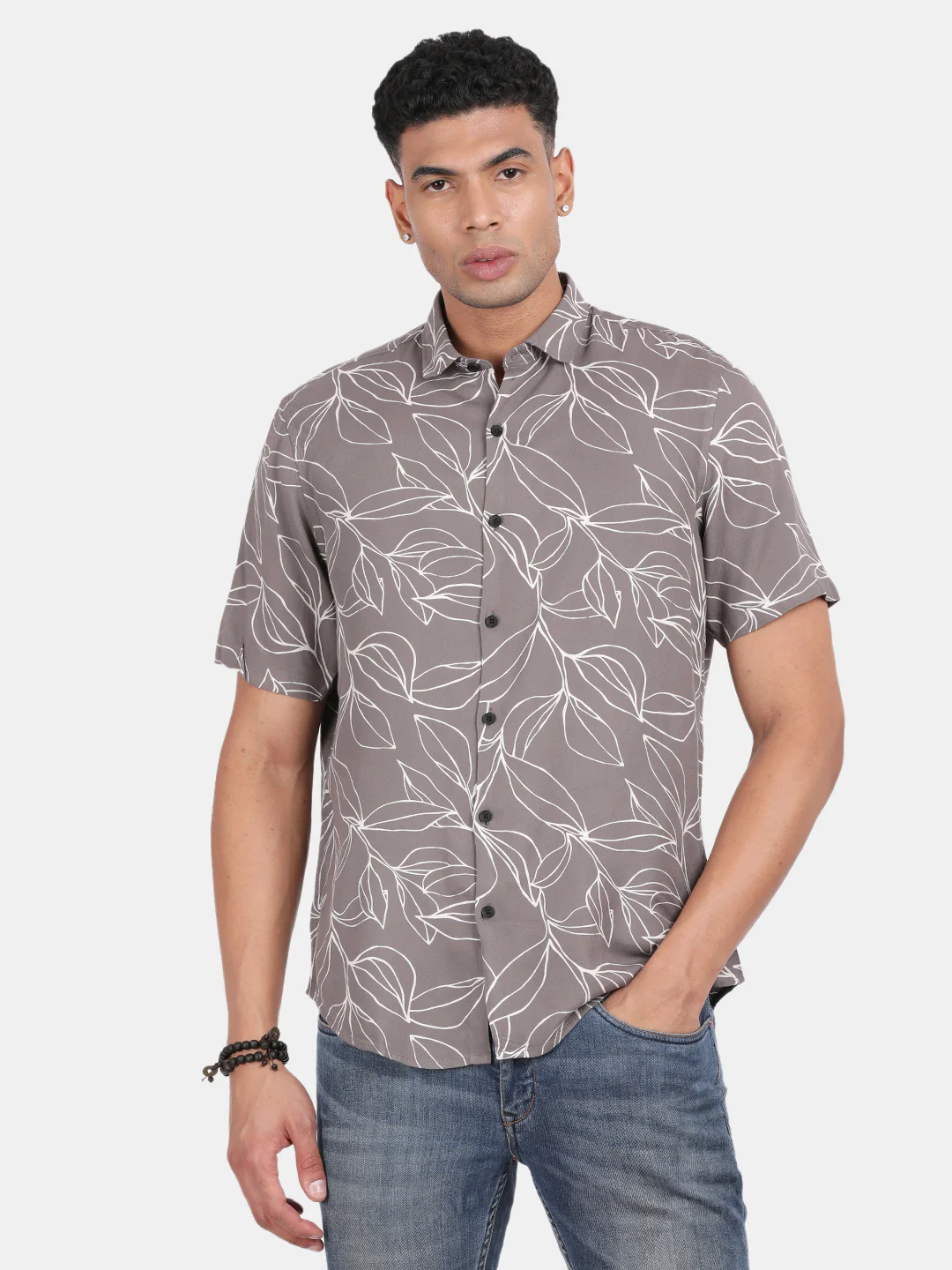 Men Light grey Slim Fit Spread Collar Half Sleeve Casual Shirt - Image 4