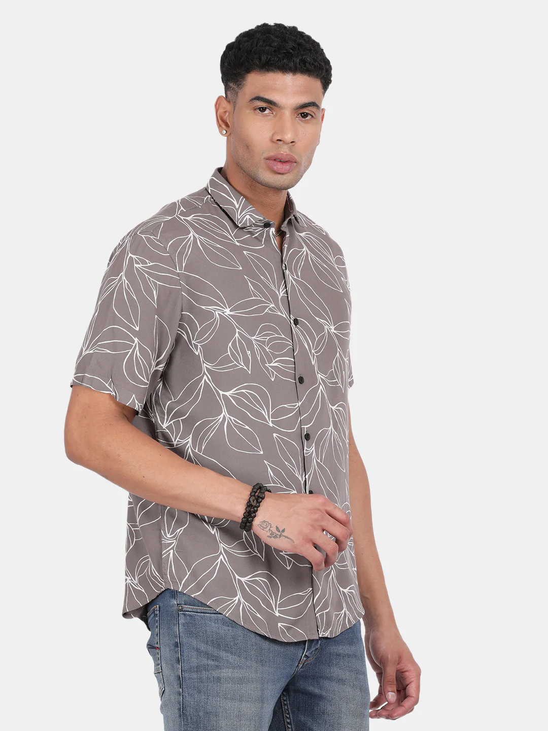 Men Light grey Slim Fit Spread Collar Half Sleeve Casual Shirt - Image 5