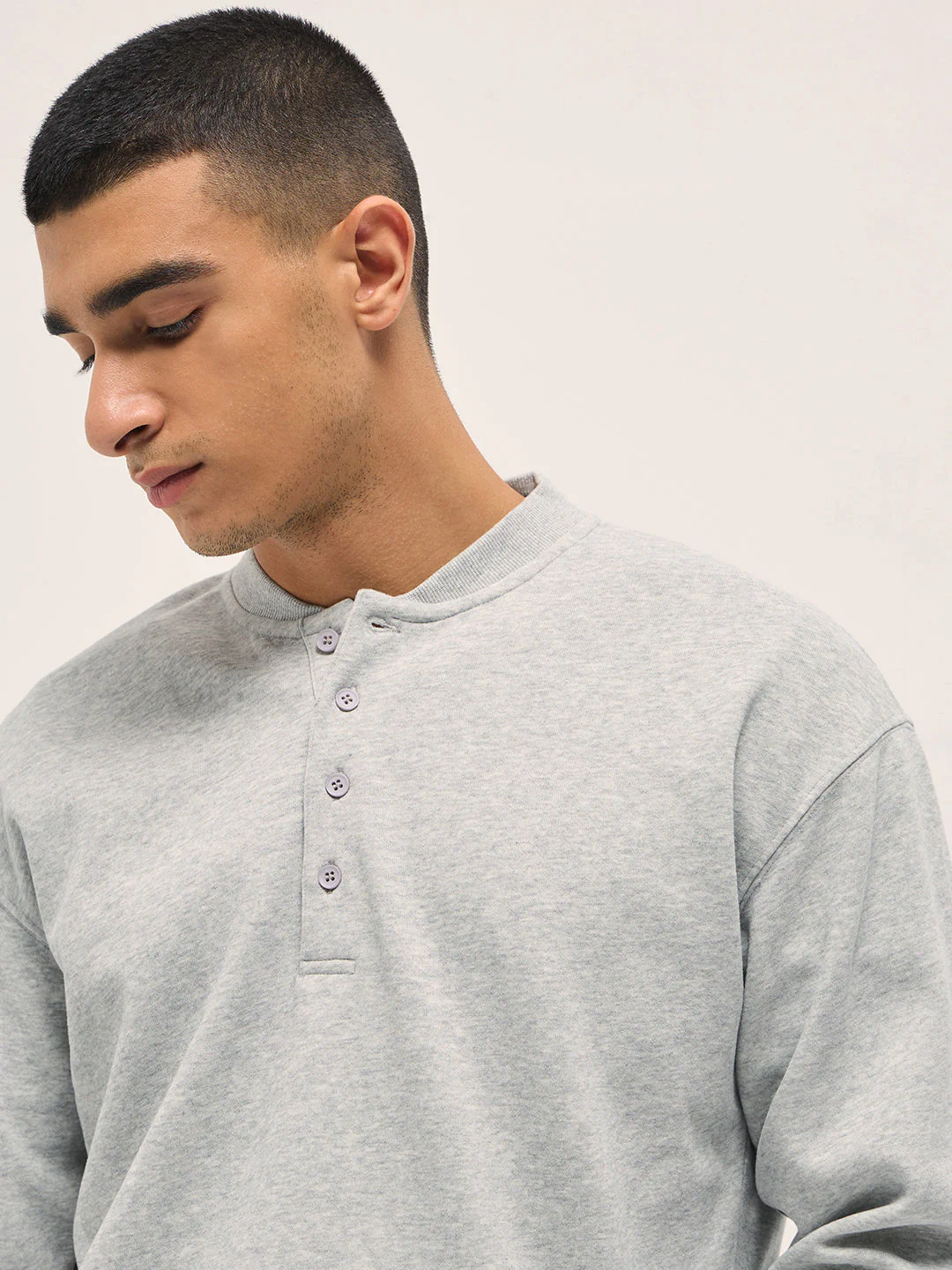 Men Light Grey Solid Relaxed Fit Henley Neck T-Shirt - Image 5