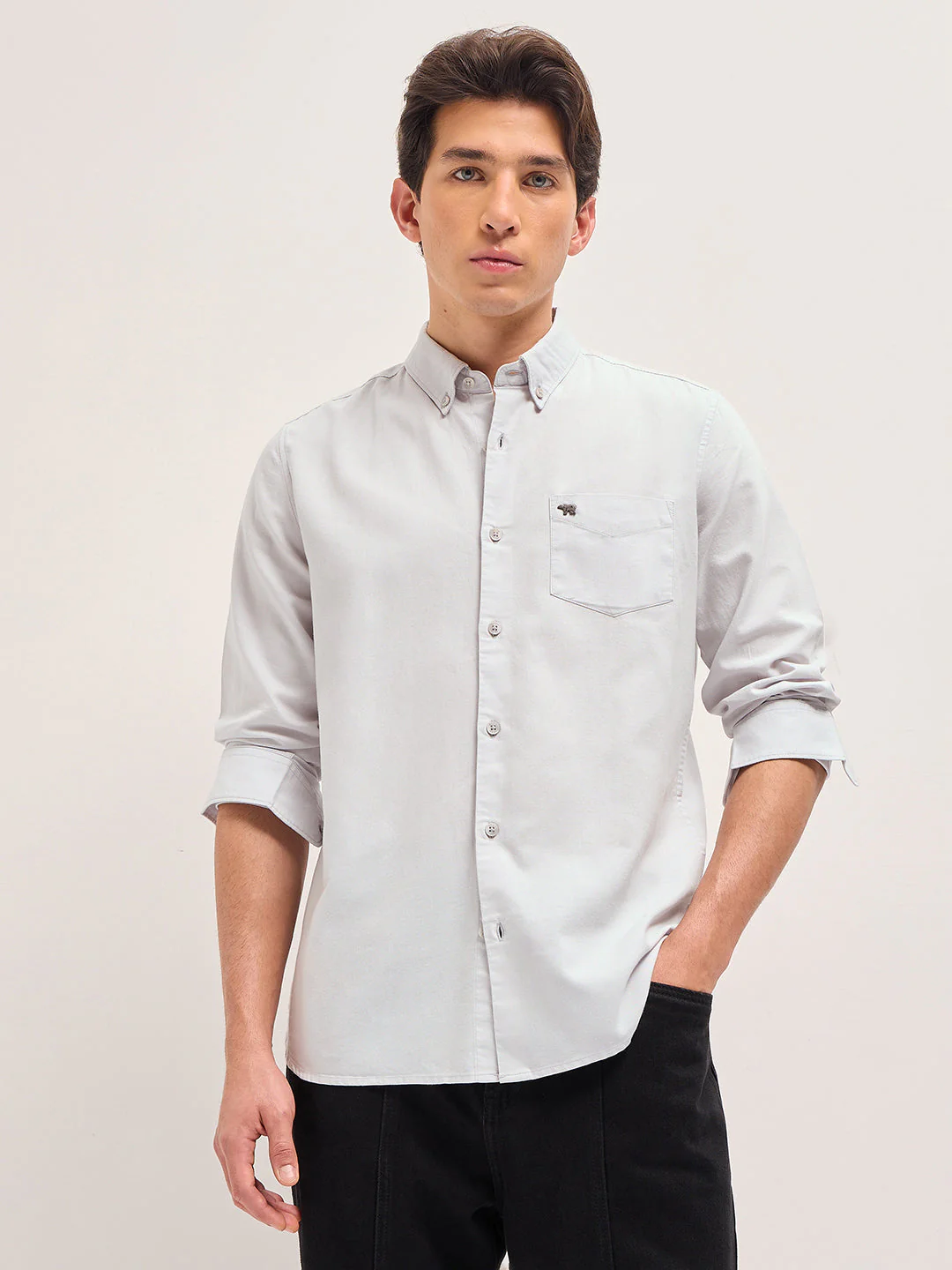 Men Light Grey Solid Slim Fit Casual Shirt - Image 6