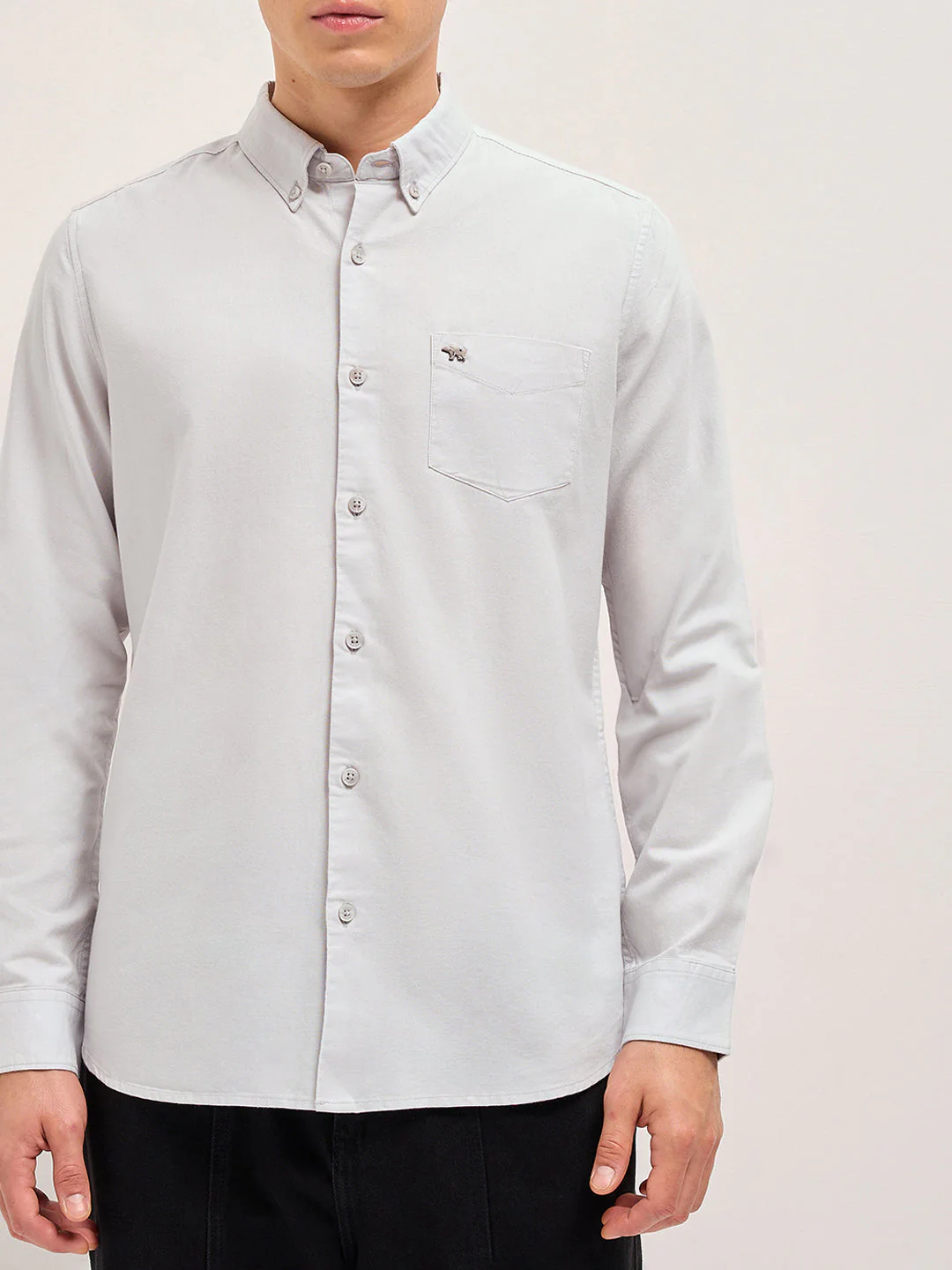 Men Light Grey Solid Slim Fit Casual Shirt - Image 7