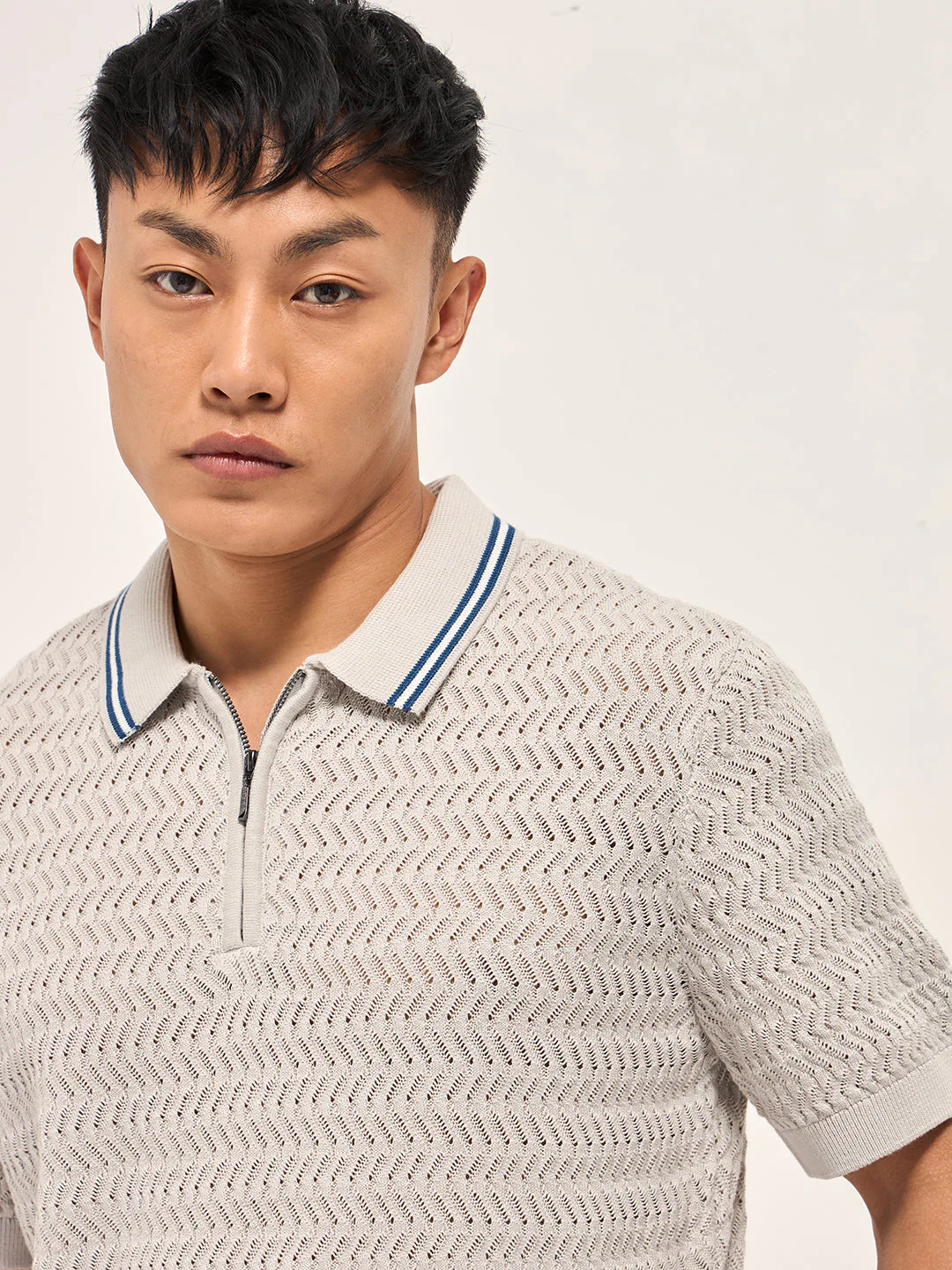 Men Light Grey Textured Knit Design Regular Fit Polo - Image 5