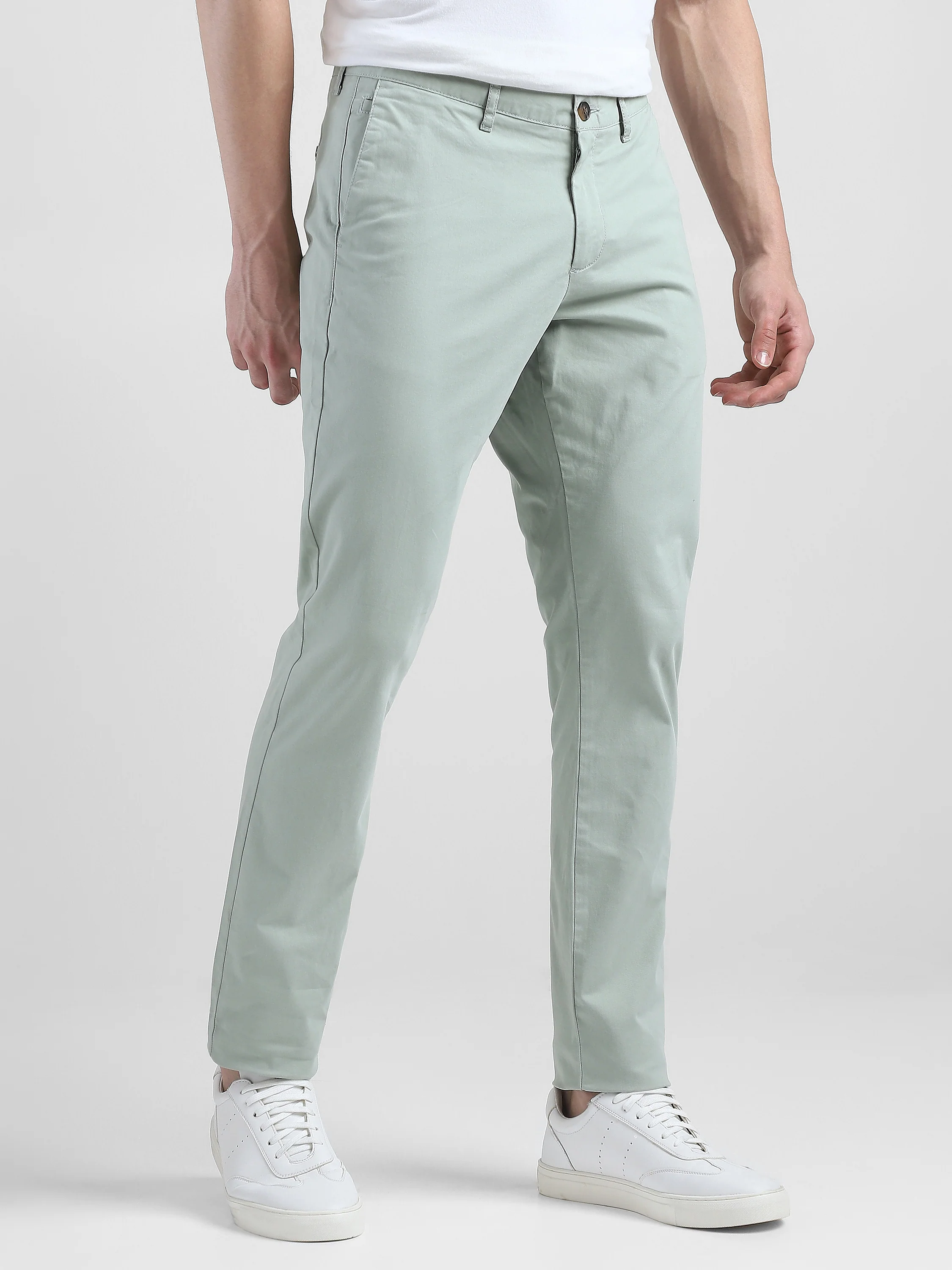 Men Light Mid Rise Green Regular Trouser - Image 5