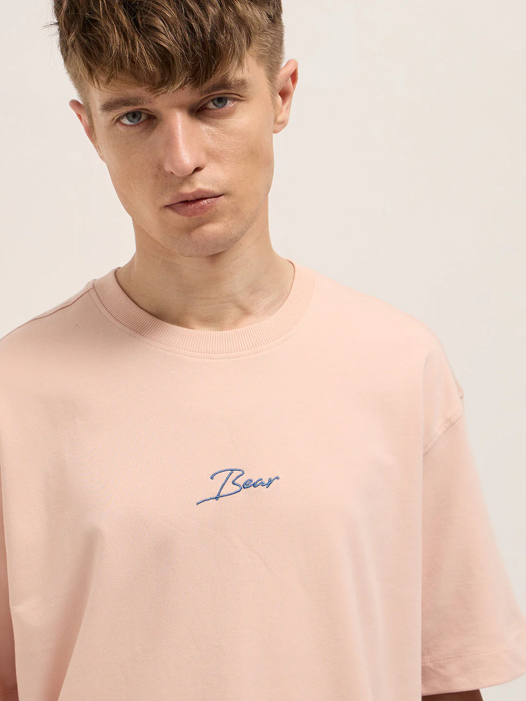 Men Light Pink Graphic Back Print Oversized Crew Neck T-Shirt - Image 5