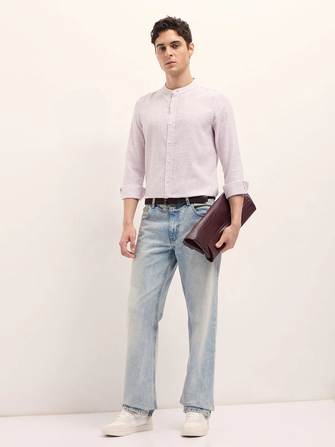 Men Light Pink Solid Slim Fit Casual Shirt - Image 4