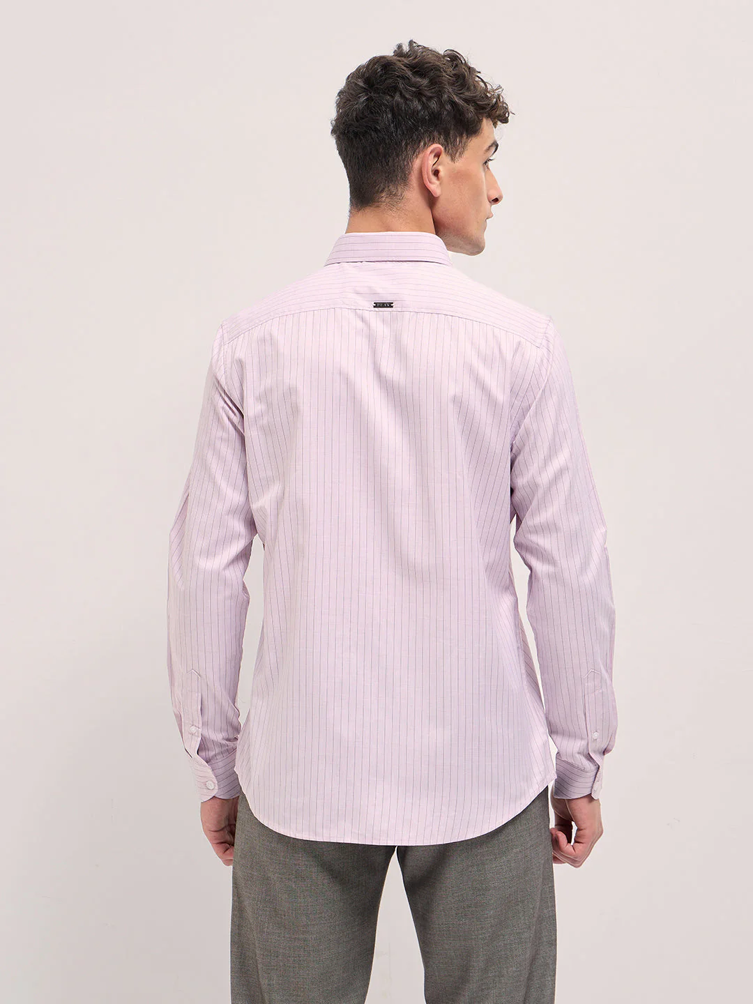 Men Light Pink Vertical Striped Tailored Fit Formal Shirt - Image 2
