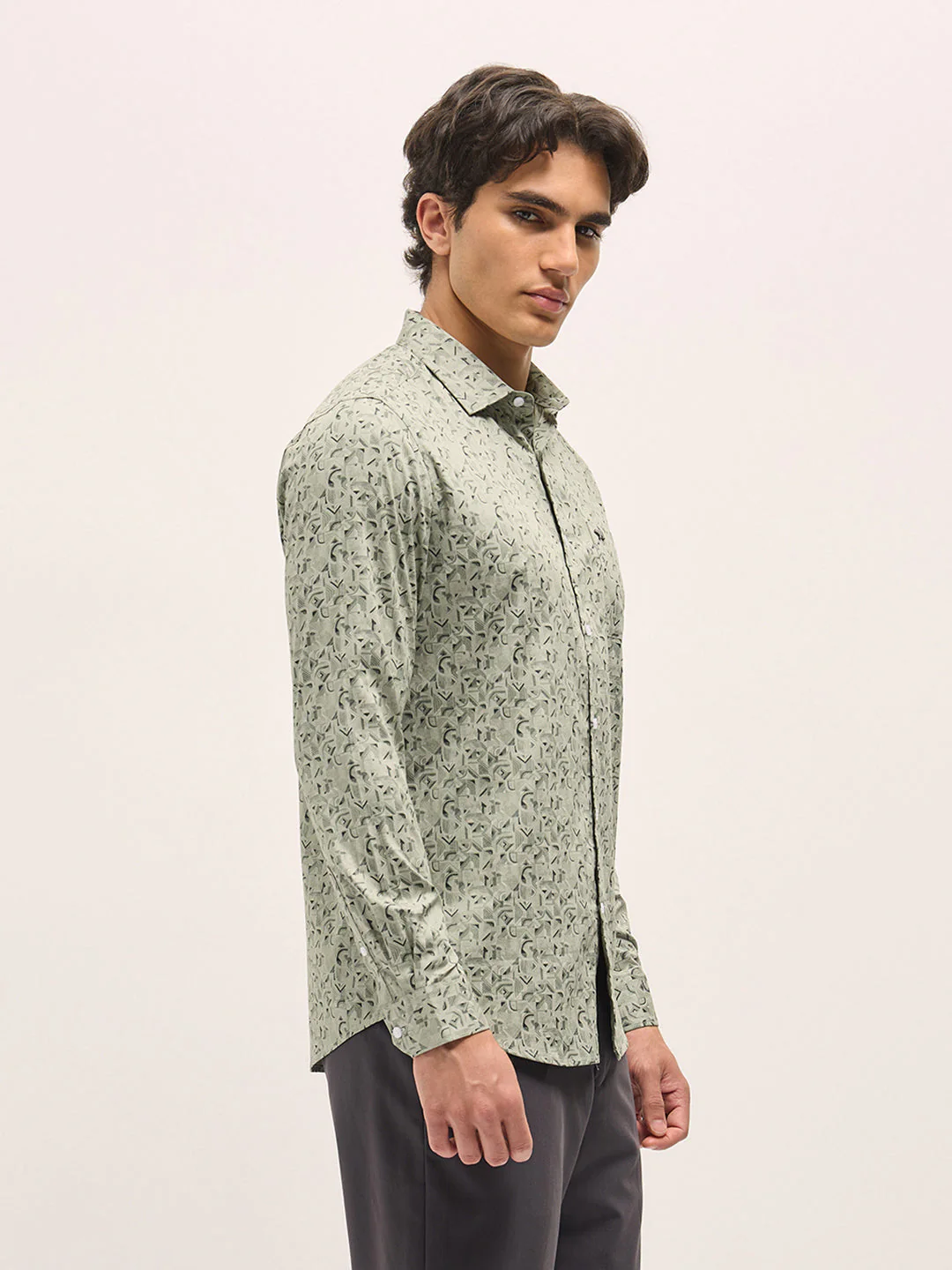 Men Light Pista Green Geometric Printed Tailored Fit Formal Shirt - Image 3