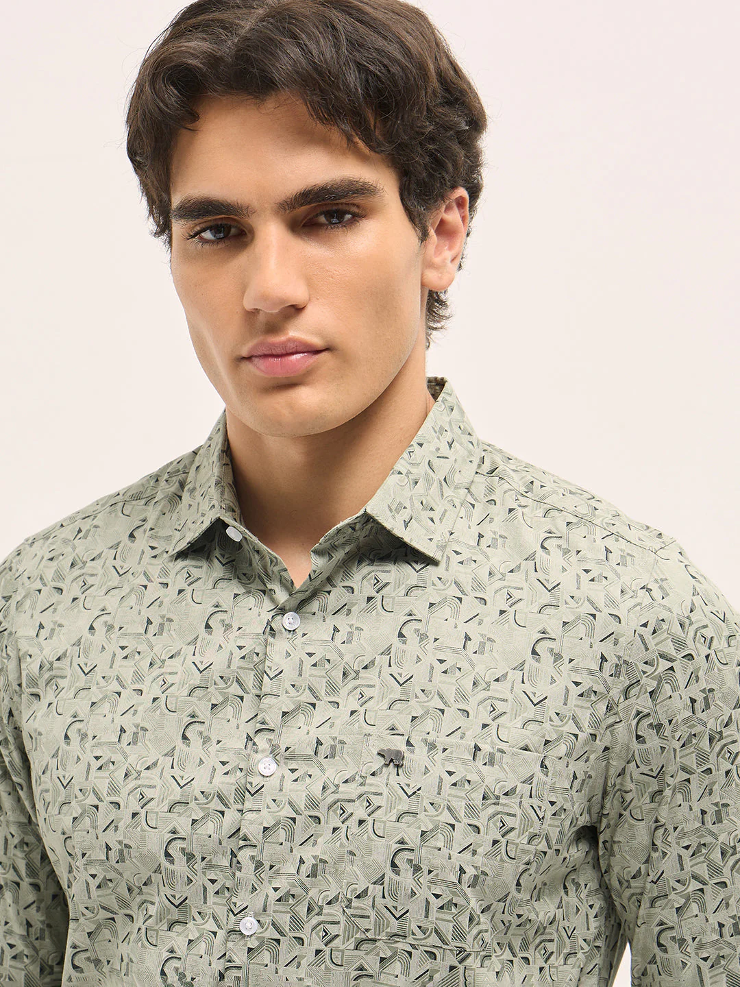Men Light Pista Green Geometric Printed Tailored Fit Formal Shirt - Image 5