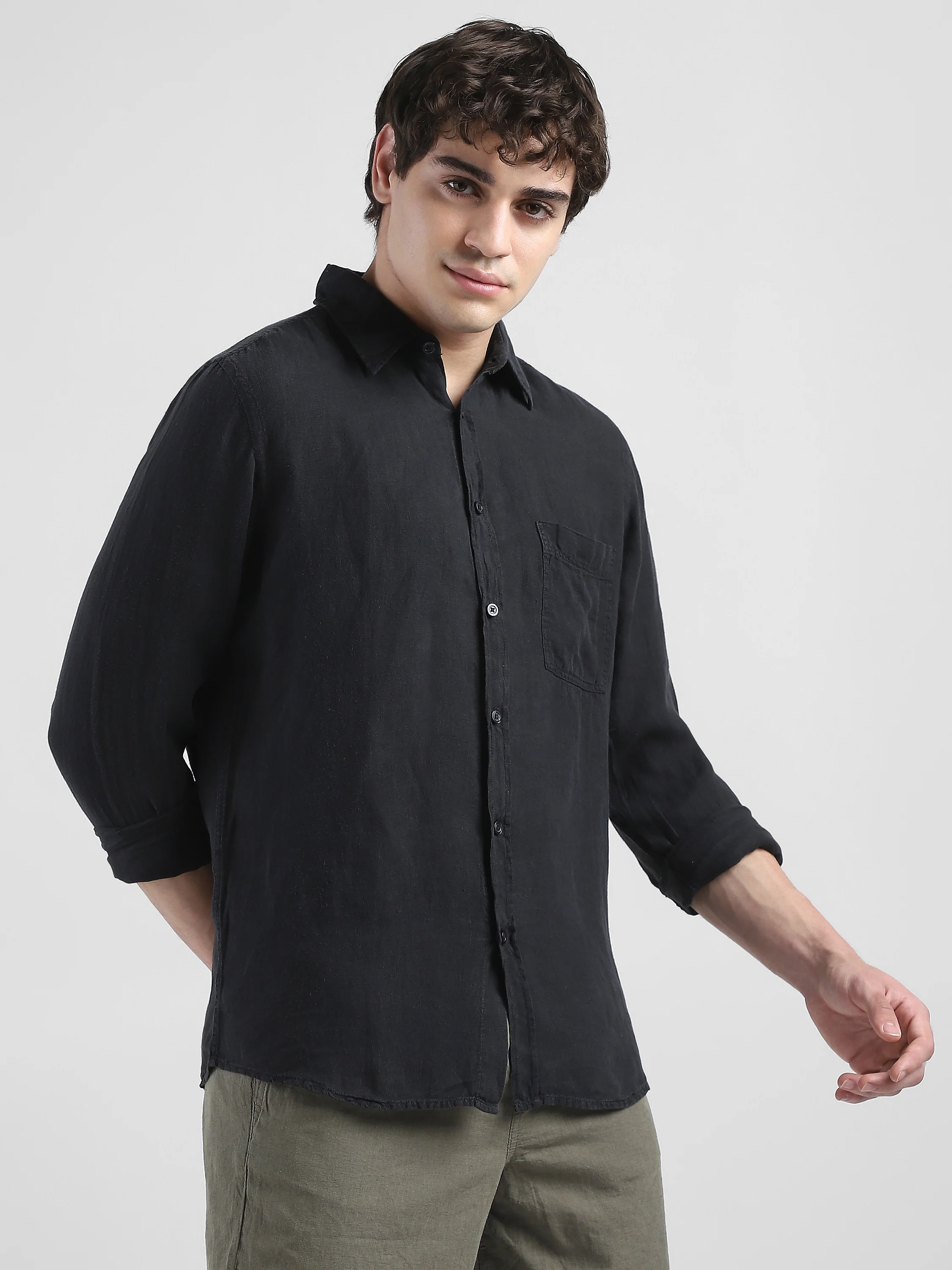Men 100% Linen Black Regular Fit Shirt - Image 2