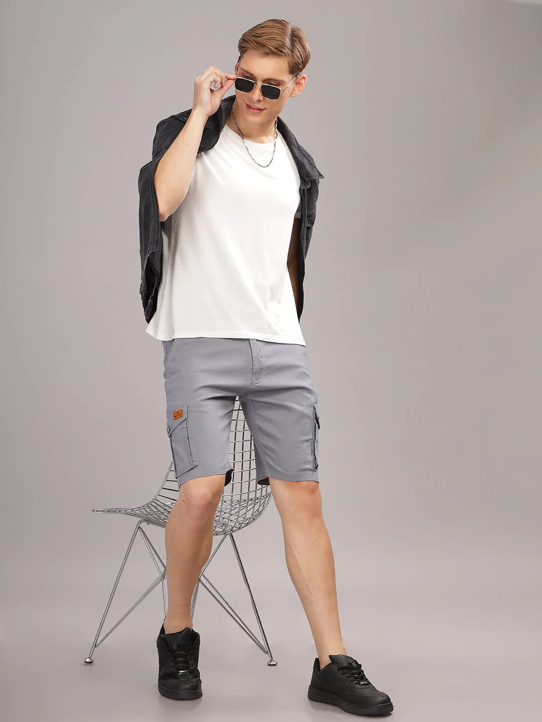 Men Linen Blue Cargo Shorts - Image 2