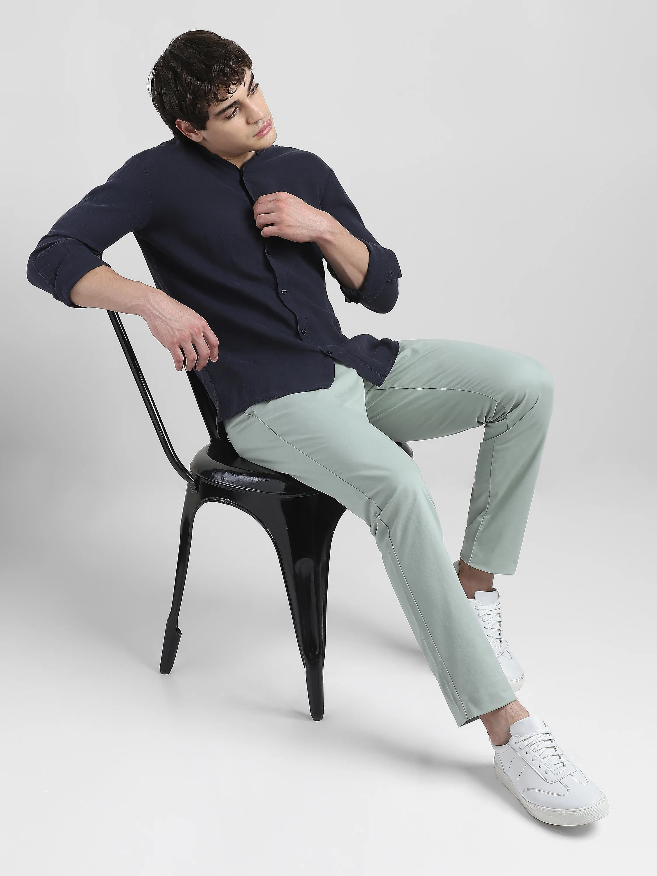 Men 100% Linen Navy Regular Fit  Shirt - Image 3