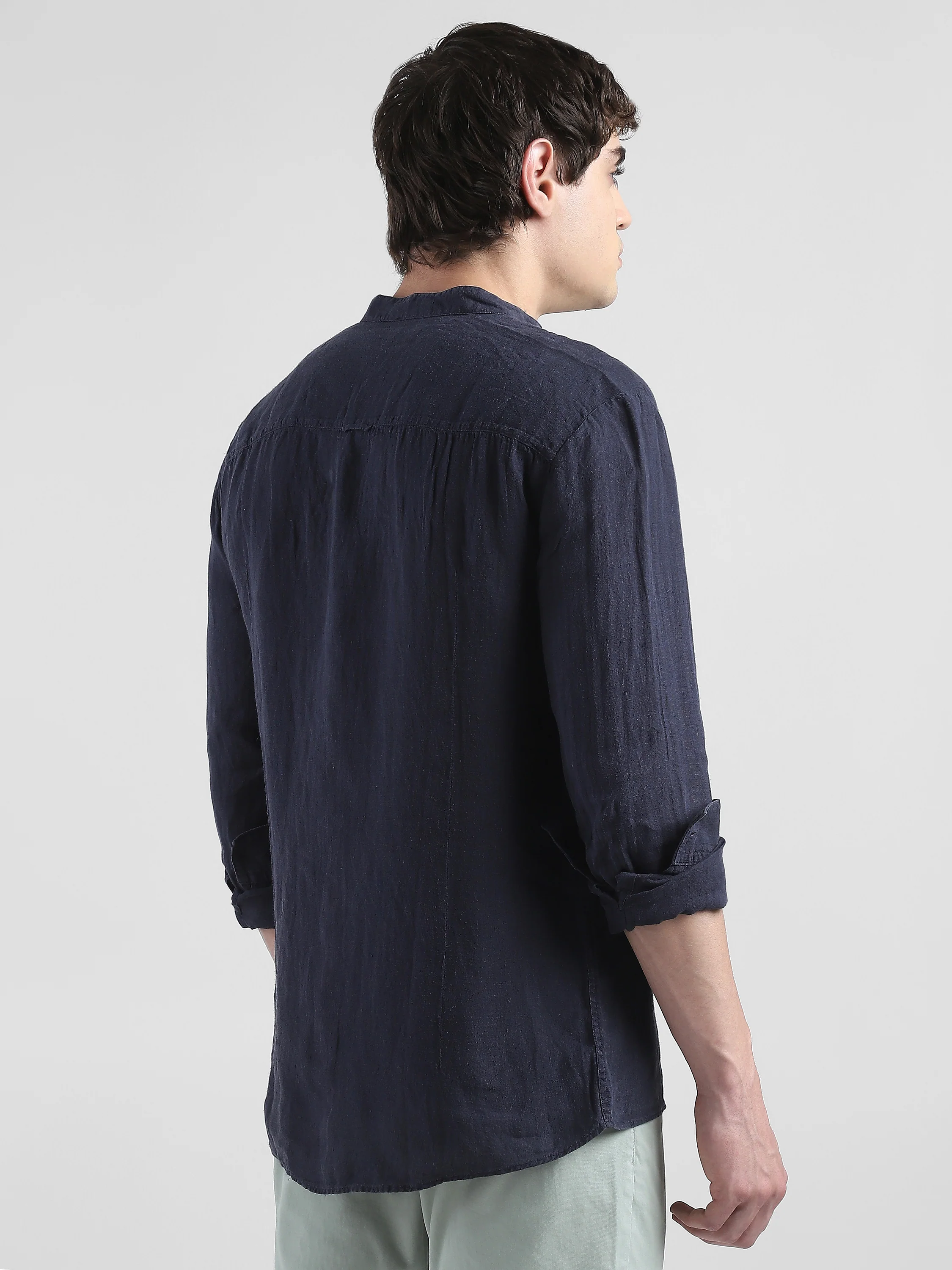 Men 100% Linen Navy Regular Fit  Shirt - Image 4