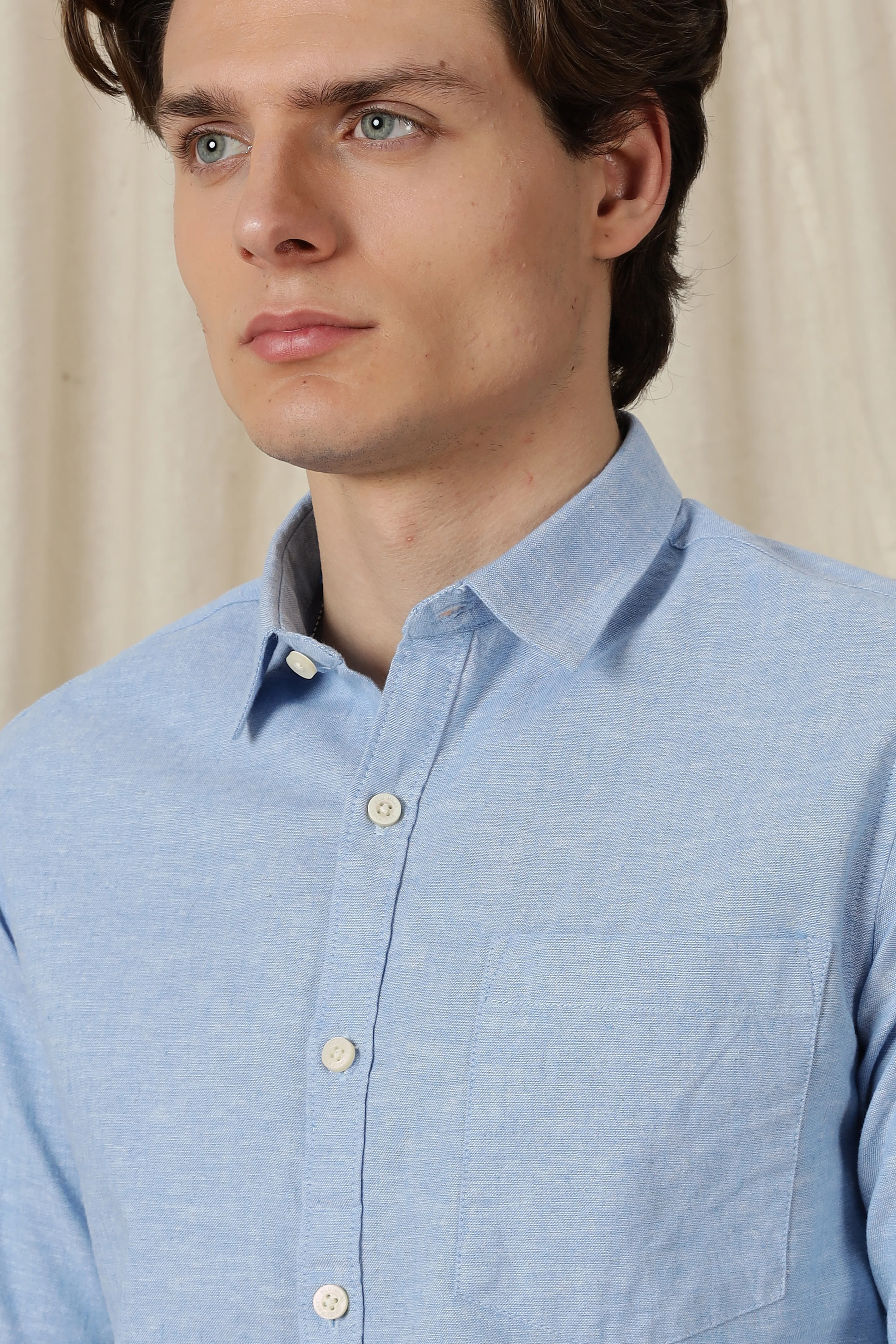 Men Linen Solid Casual Shirt - Image 5