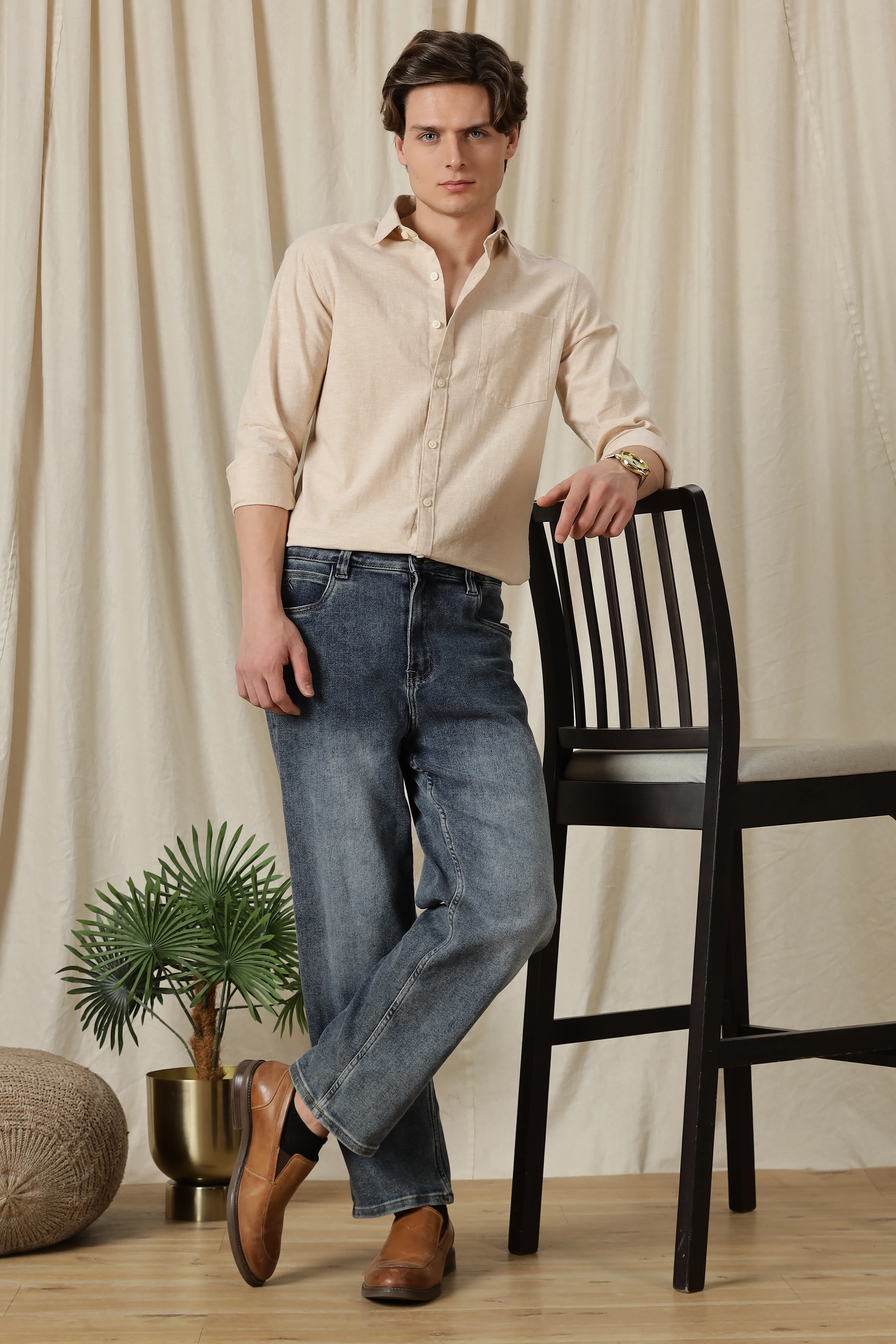 Men Linen Solid Casual Shirt - Image 2